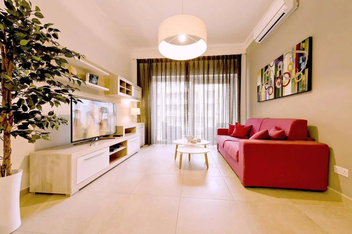 One-Bedroom Apartment in Luxury Apartment with Pool One-Bedroom Apartment in Luxury Apartment with Pool