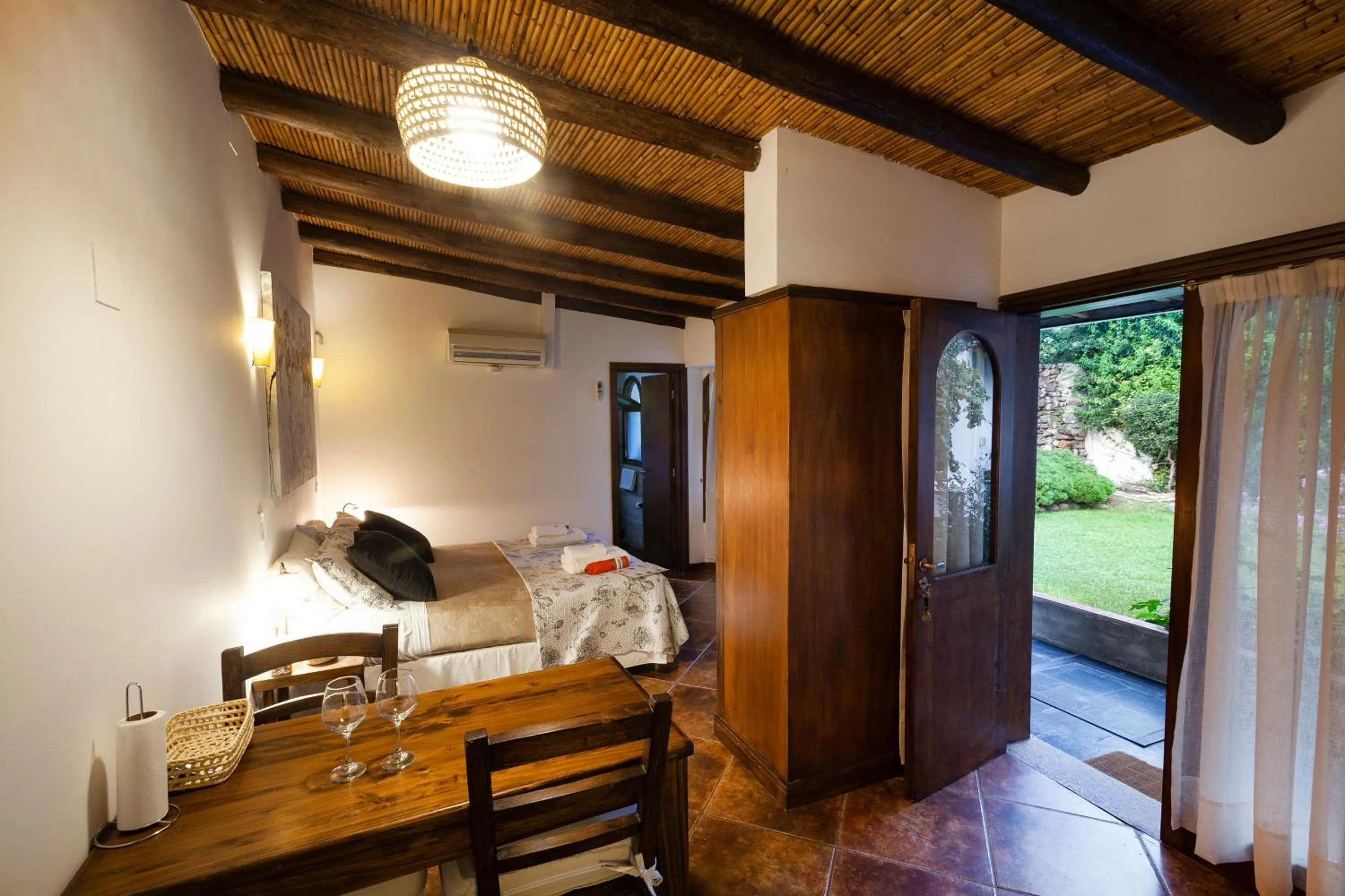 Bed in Posada de Rosas