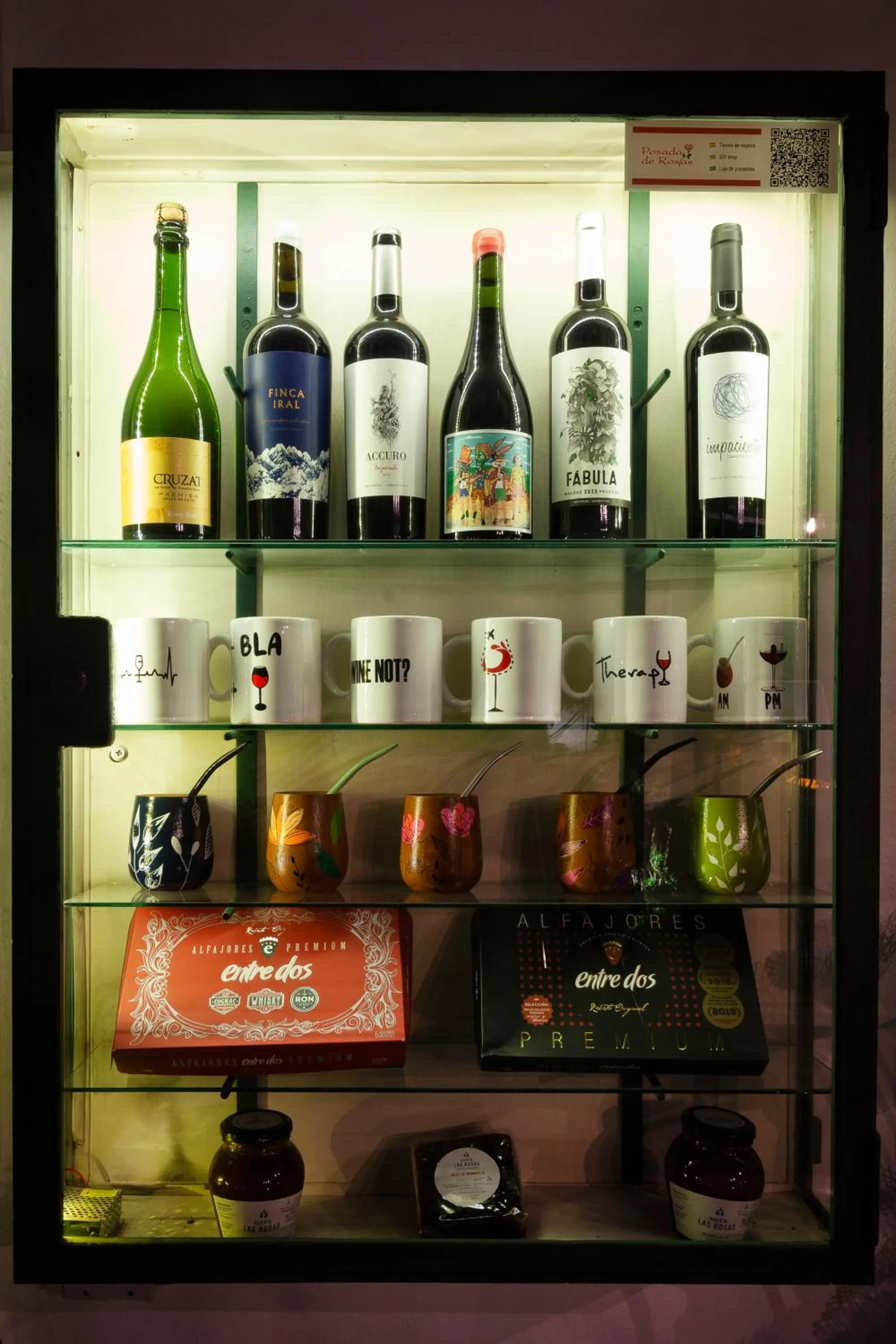 On-site shops in Posada de Rosas