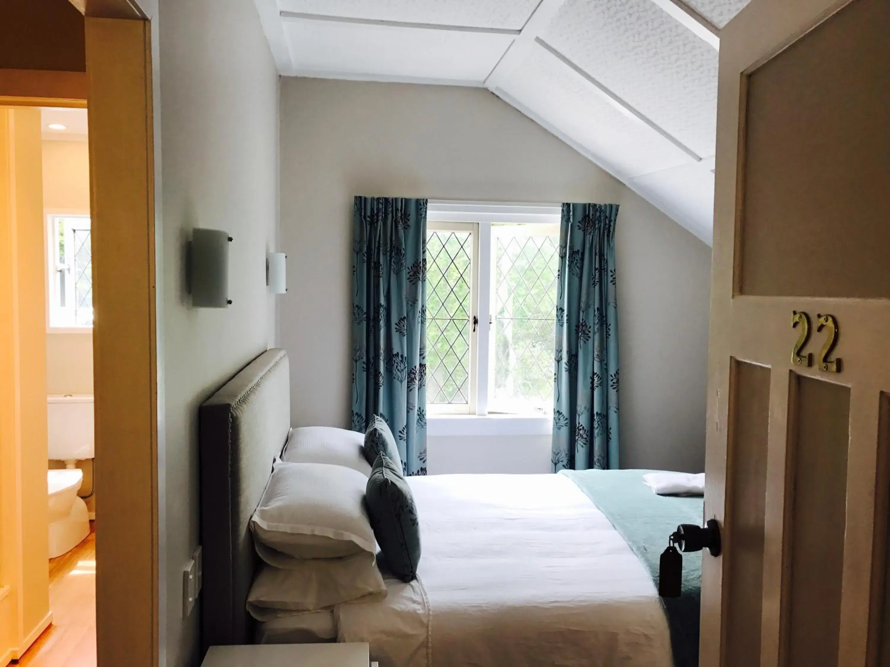 Day, Bed in Bridgehouse Lodge Day, Bed in Bridgehouse Lodge