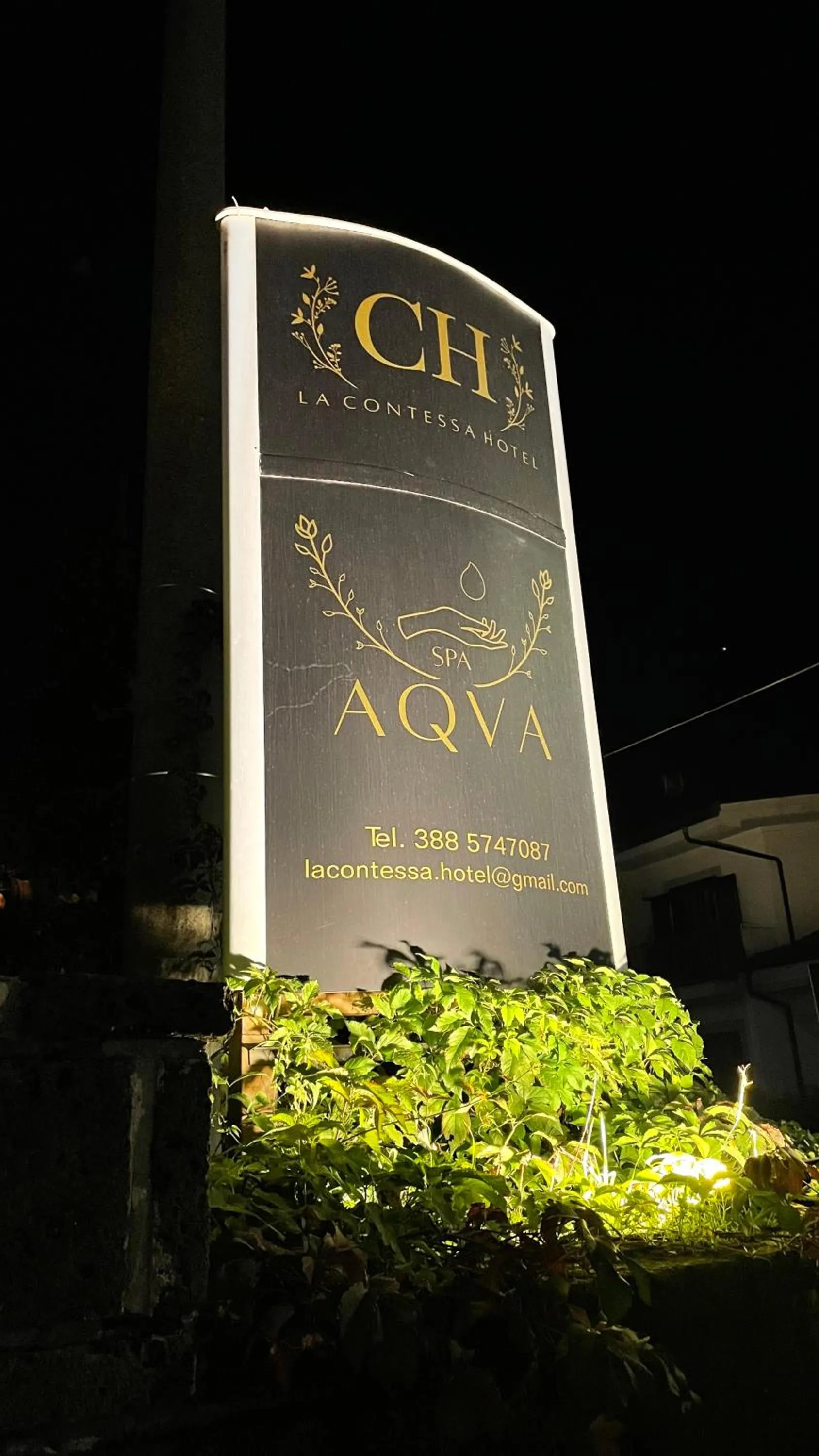 Property building in La Contessa B&B