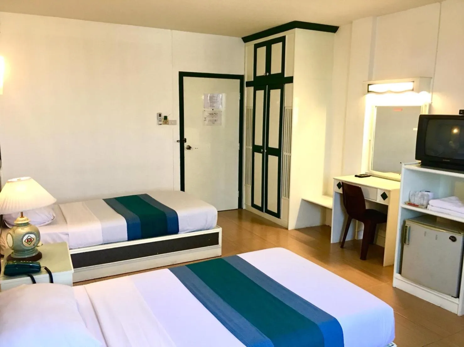 Bed in Highway Hotel