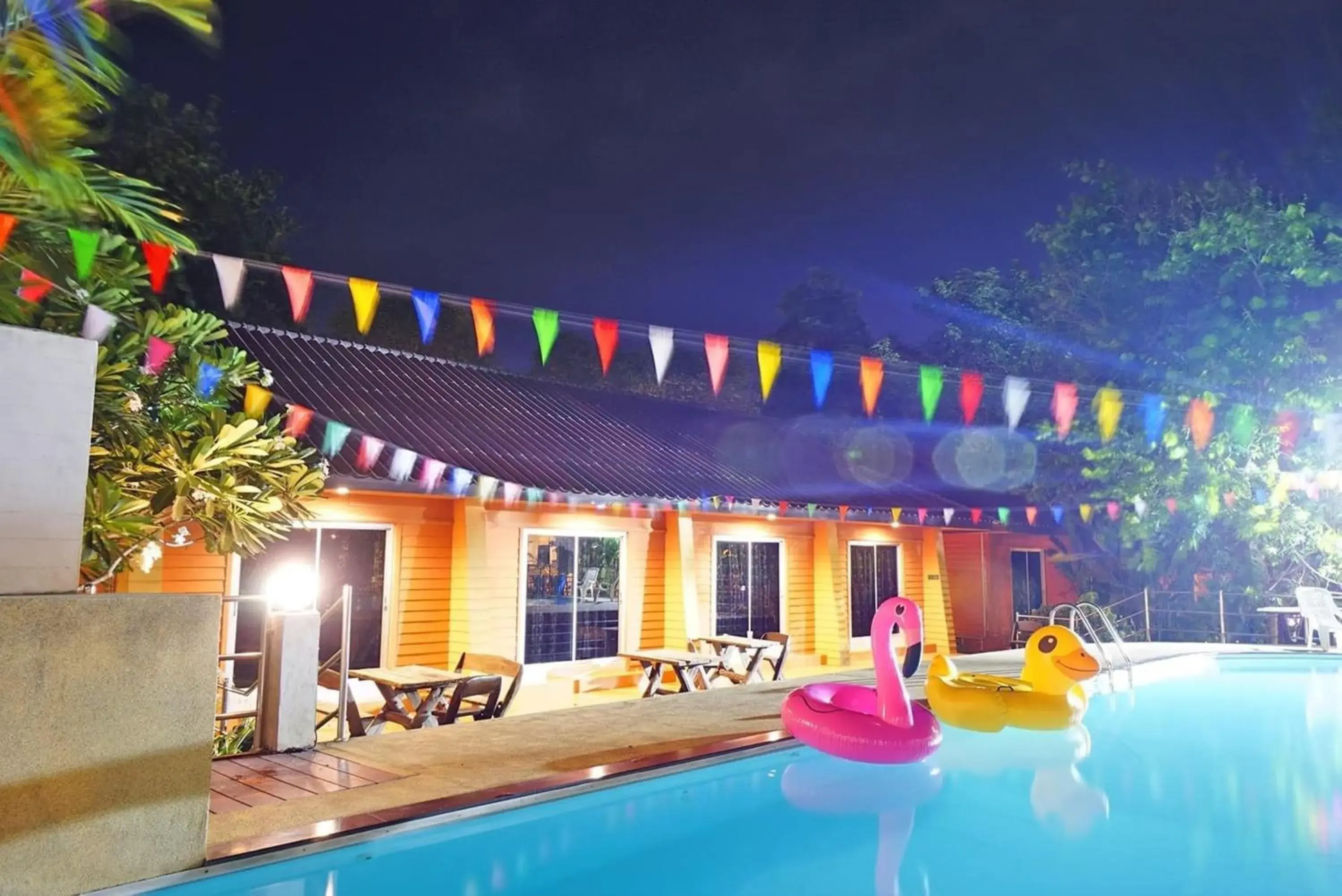 Swimming pool in Aurora Resort Kanchanaburi Swimming pool in Aurora Resort Kanchanaburi