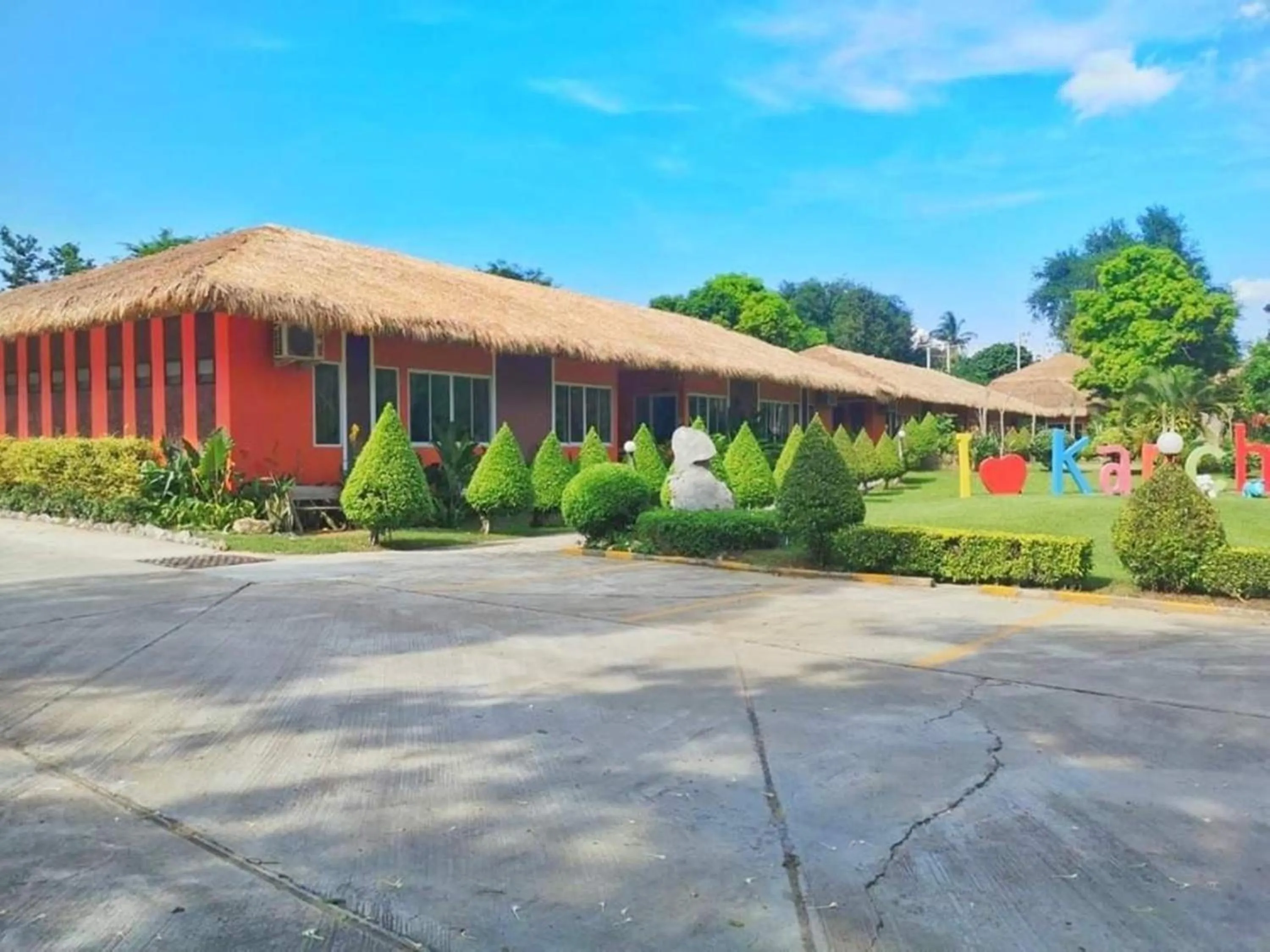 Garden view in Aurora Resort Kanchanaburi