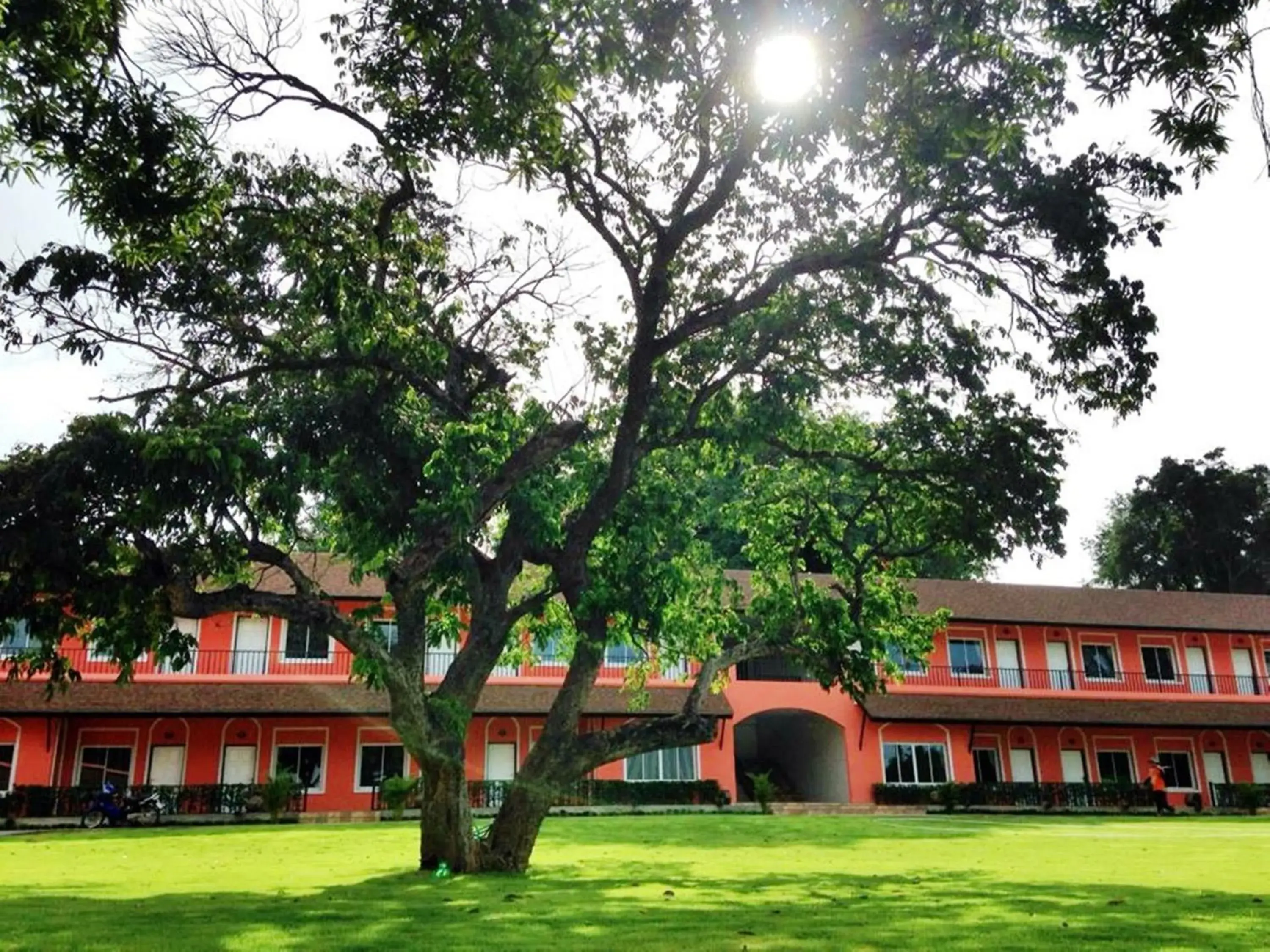 Facade/entrance in Aurora Resort Kanchanaburi Facade/entrance in Aurora Resort Kanchanaburi