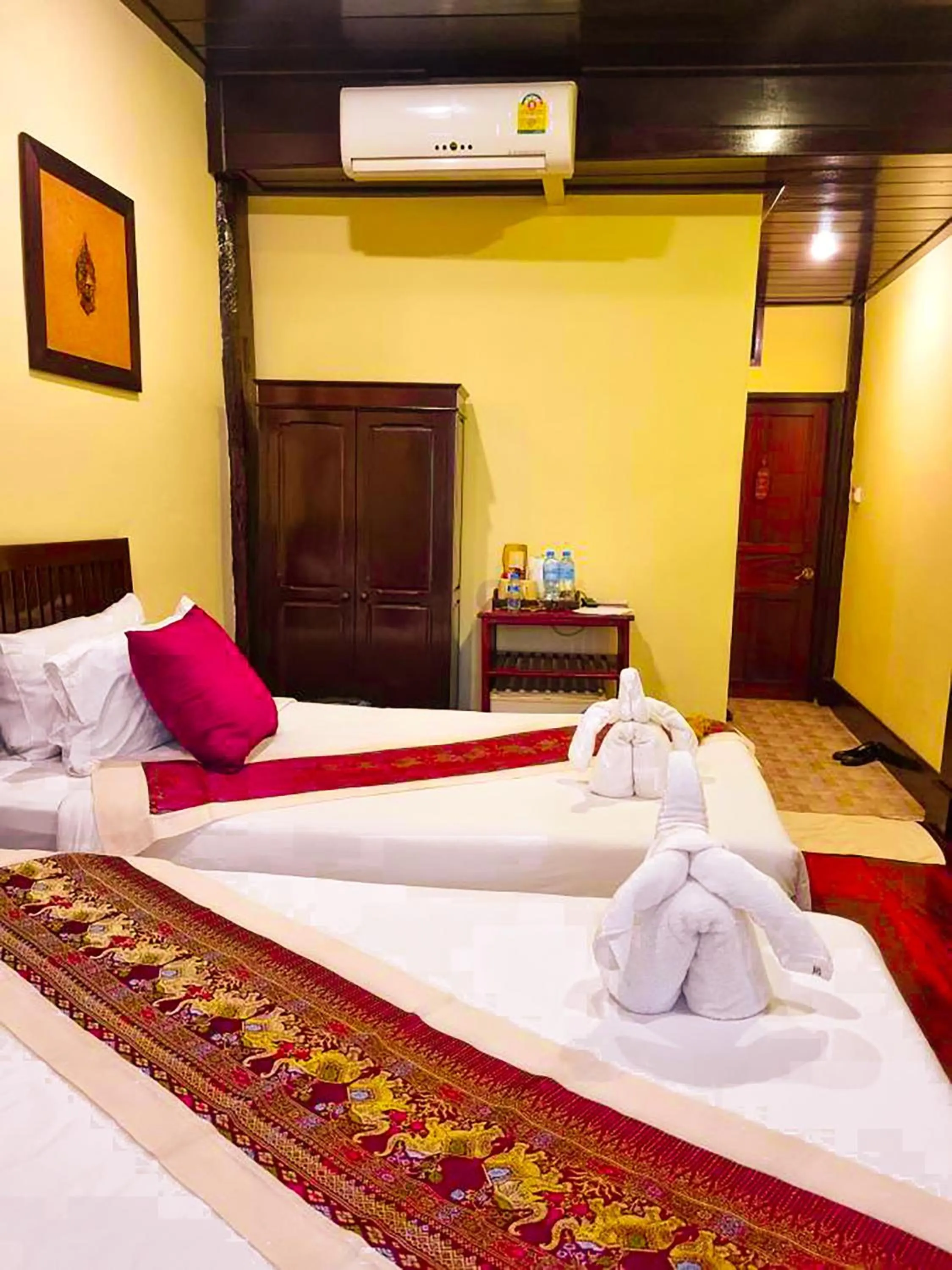 Bedroom, Bed in Ban Lakkham River View