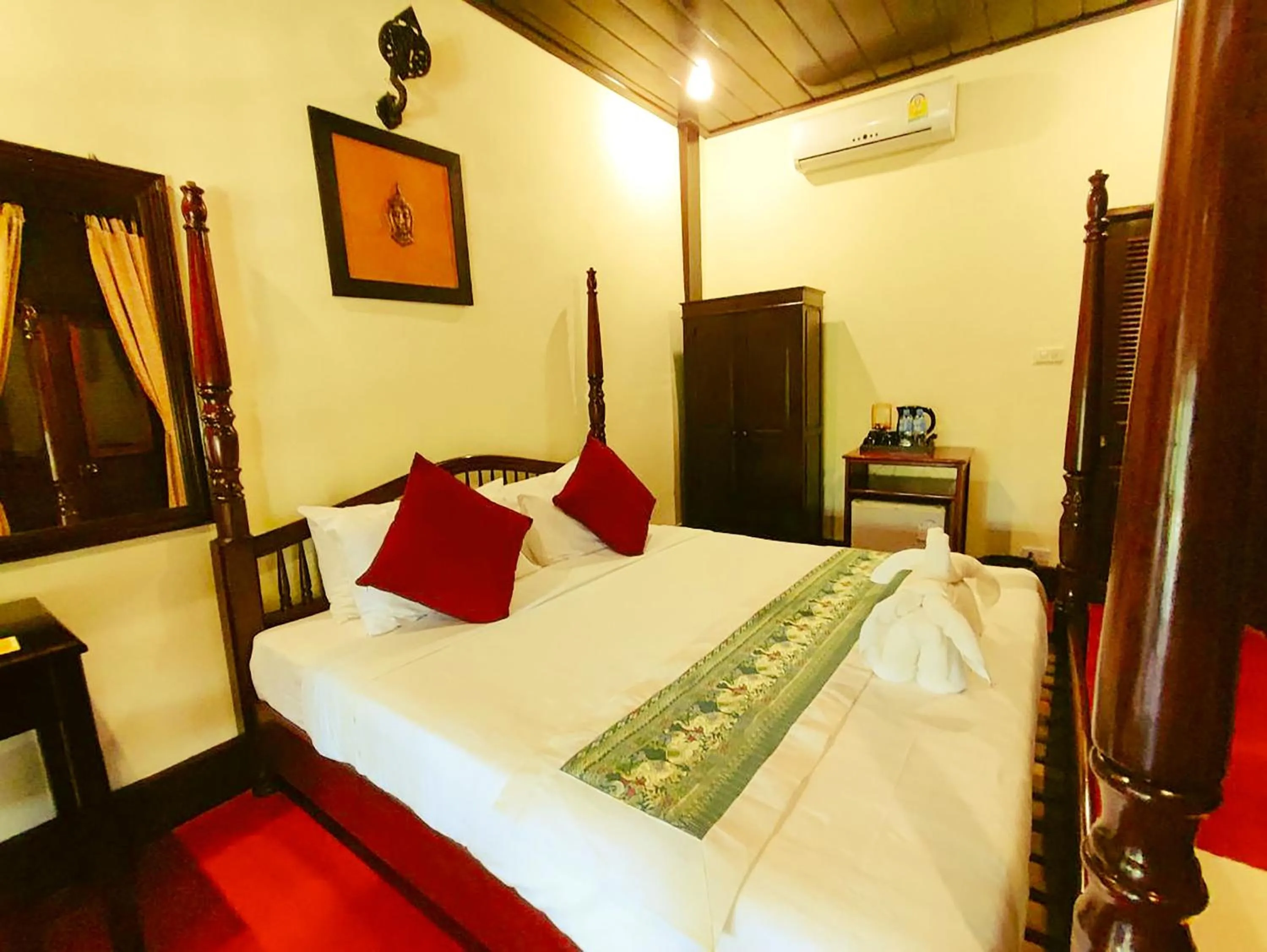 Bedroom, Bed in Ban Lakkham River View