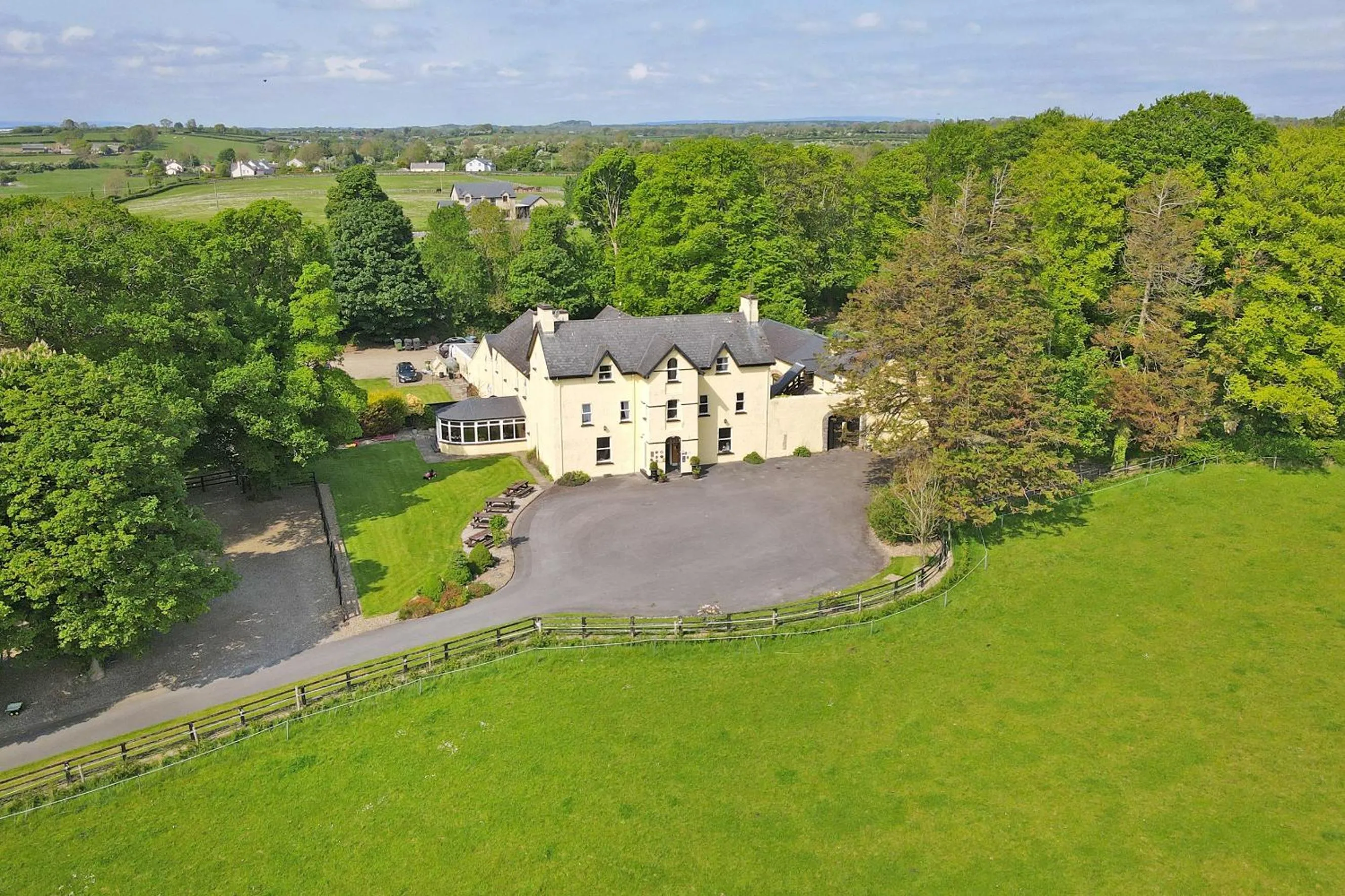 Carrygerry Country House