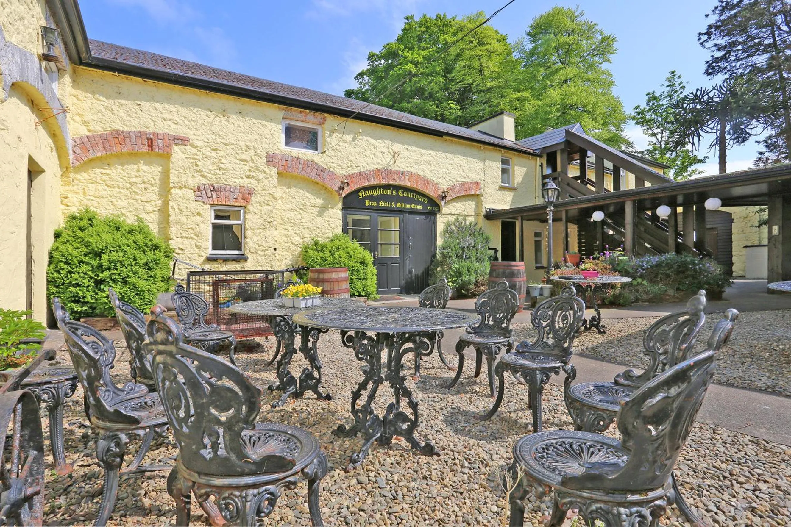Garden in Carrygerry Country House