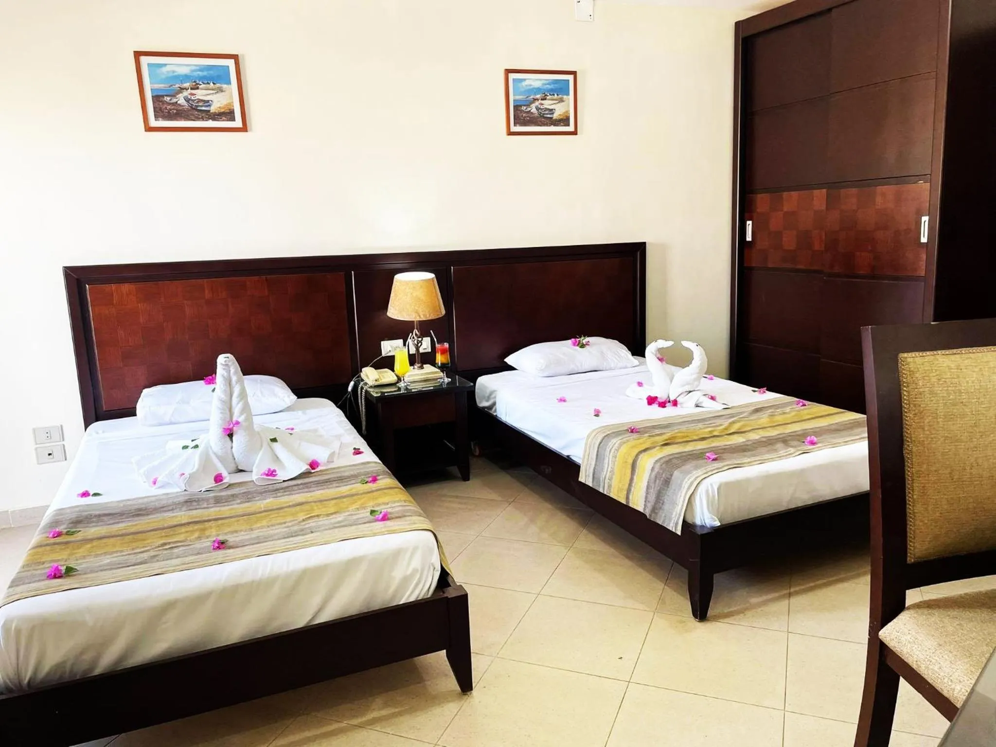 Bed in Naama Inn Hotel