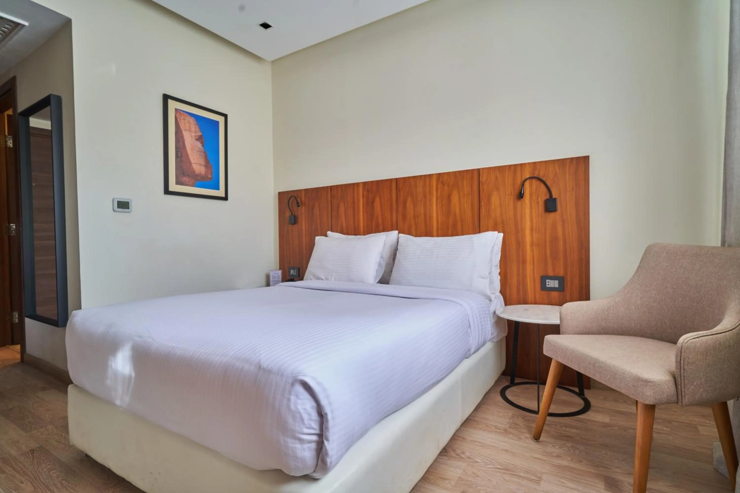 Photo of the whole room, Bed in The President Hotel Cairo