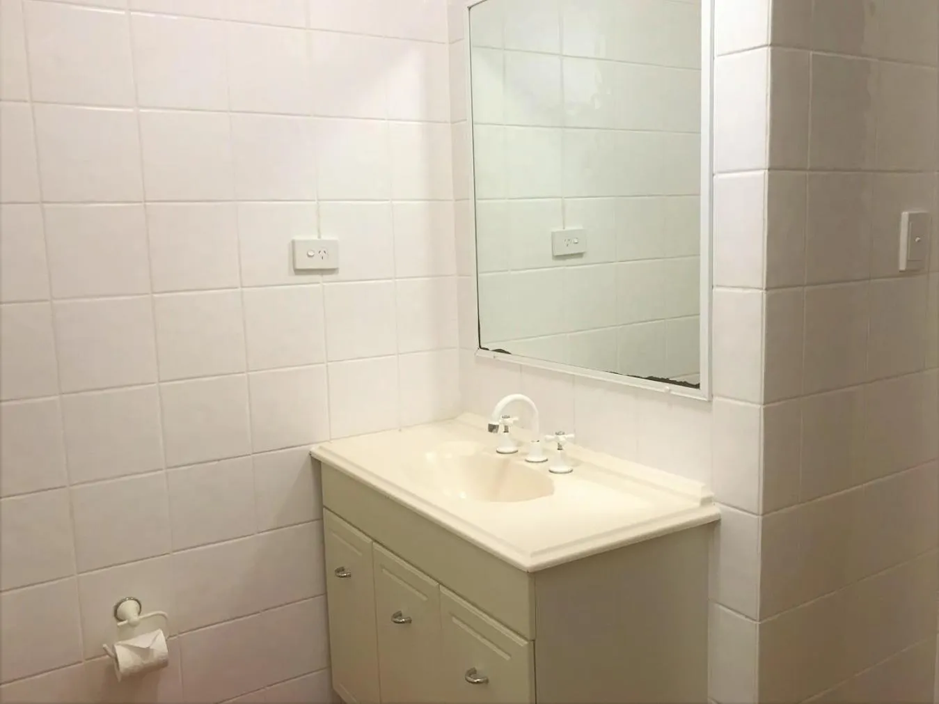 Bathroom in Koala Beach Resort Cairns