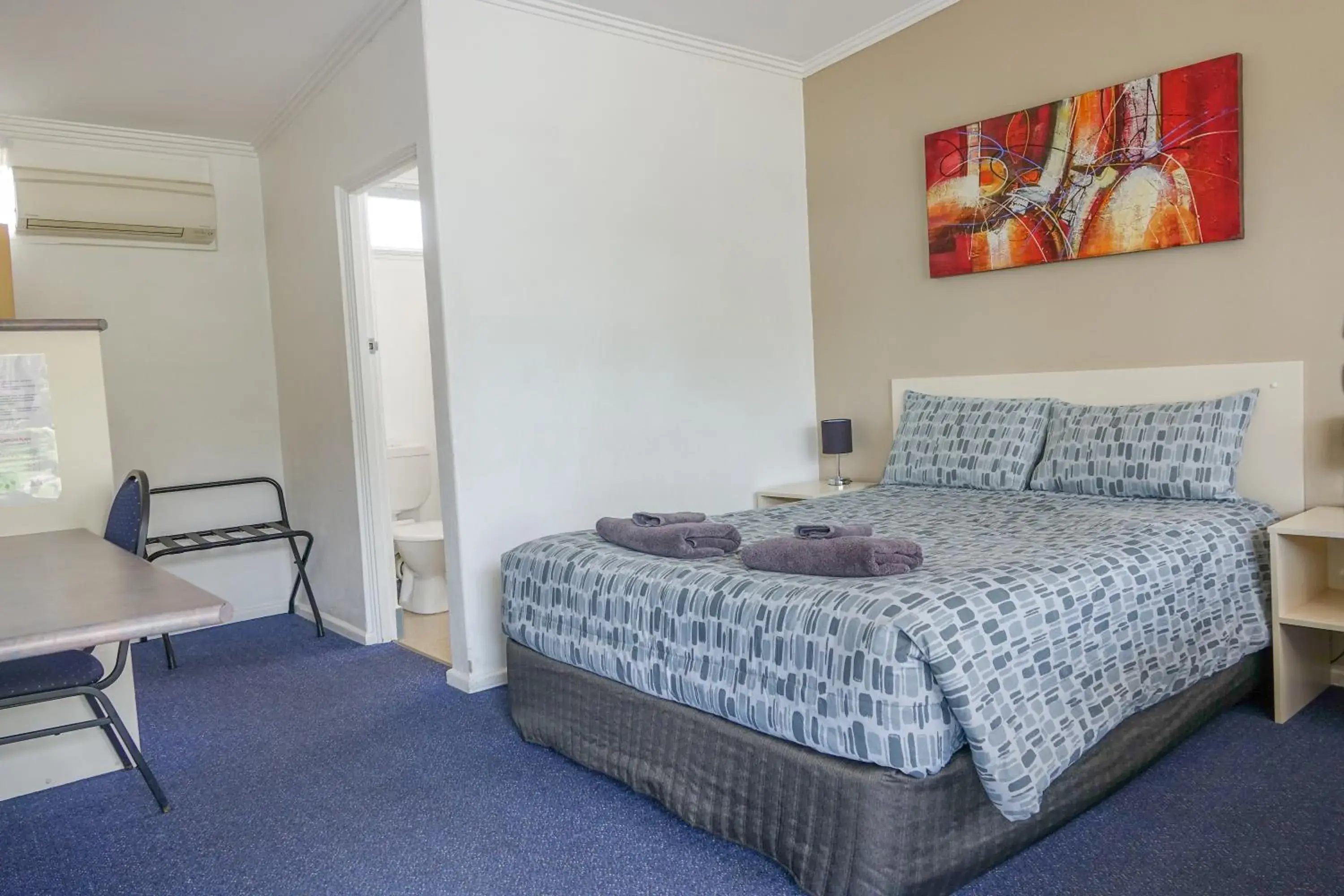Economy Double Room in Bairnsdale Main Motel Economy Double Room in Bairnsdale Main Motel