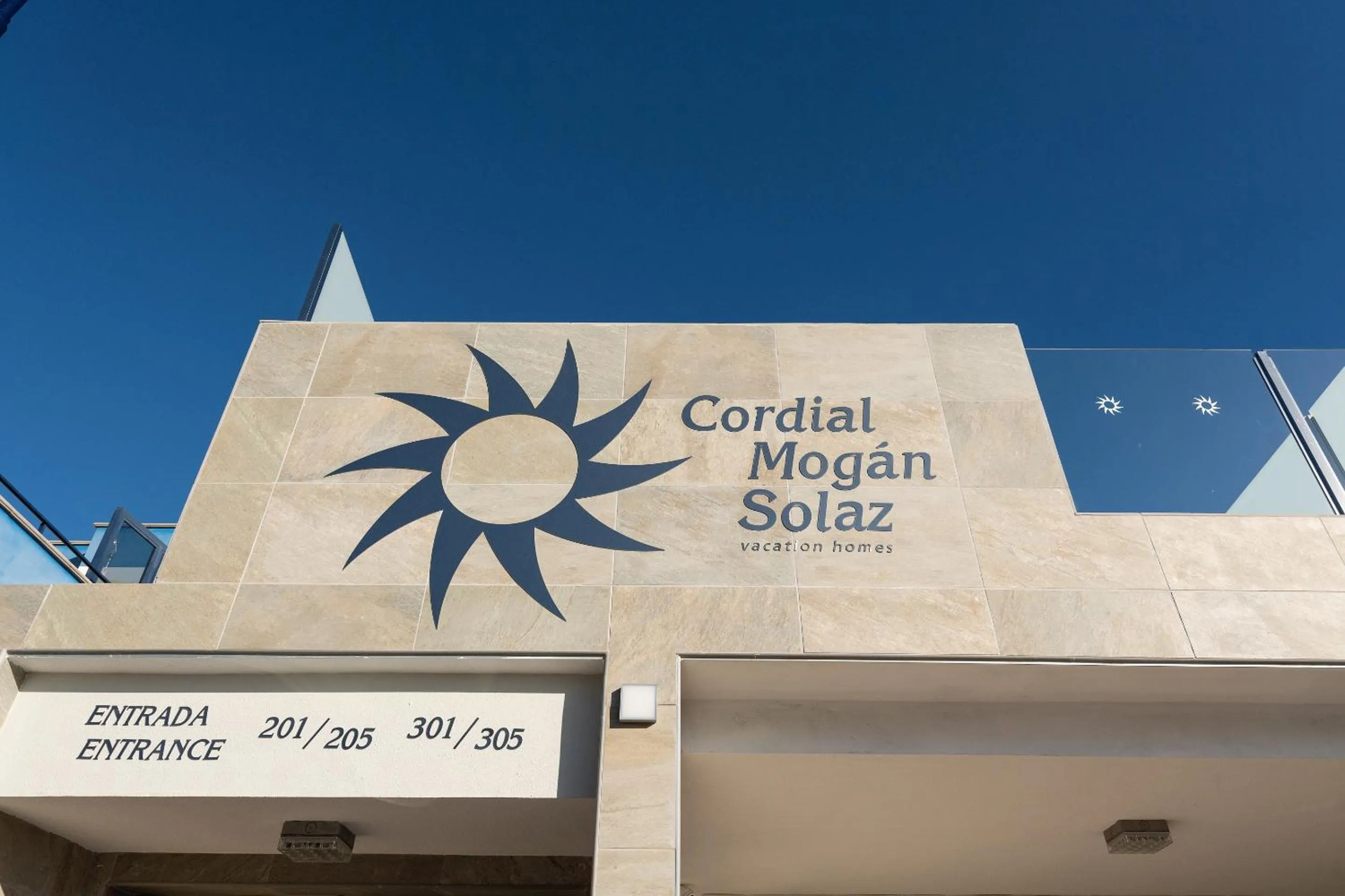 Property building in Cordial Mogán Solaz