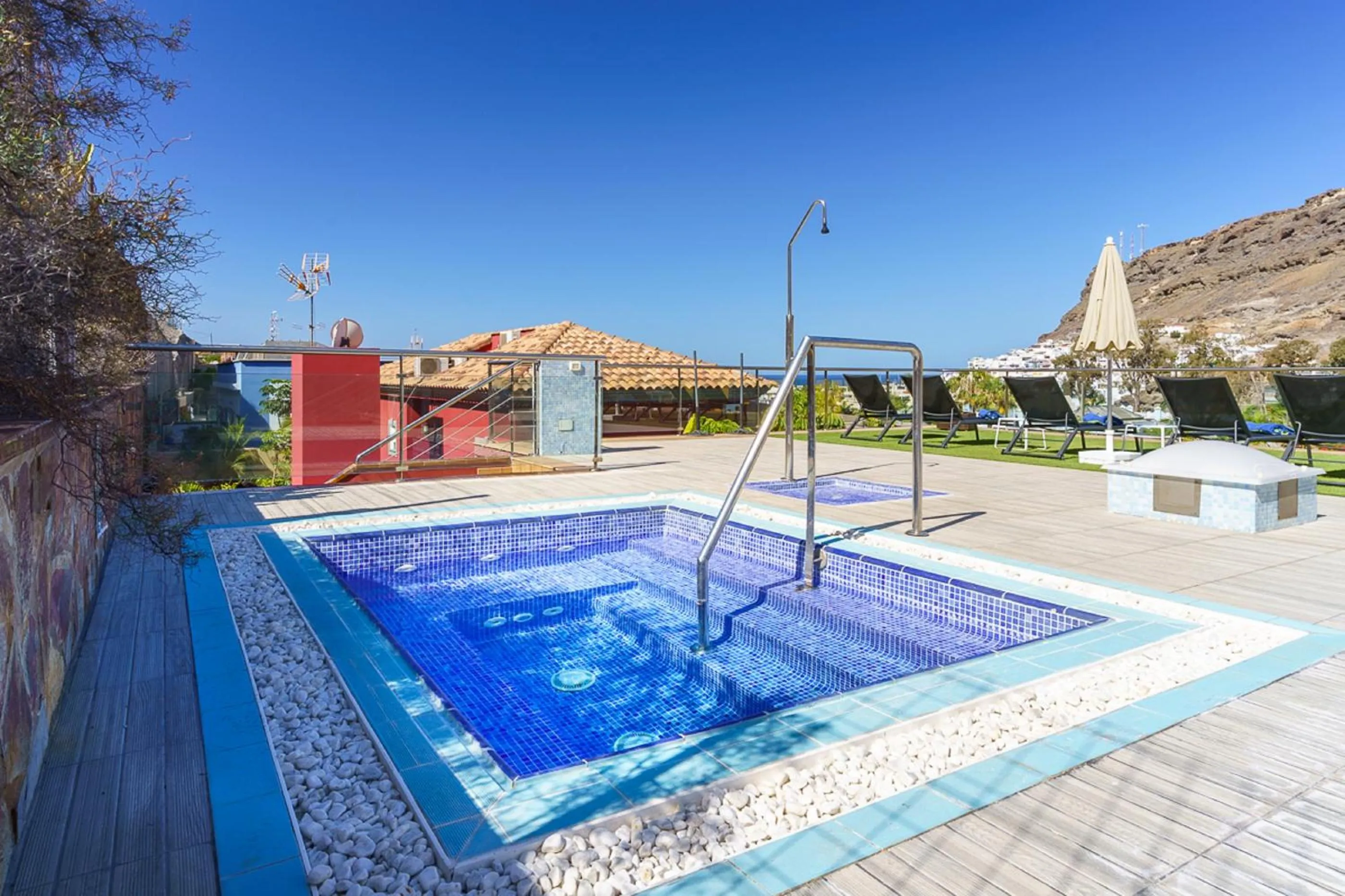 Swimming pool in Cordial Mogán Solaz