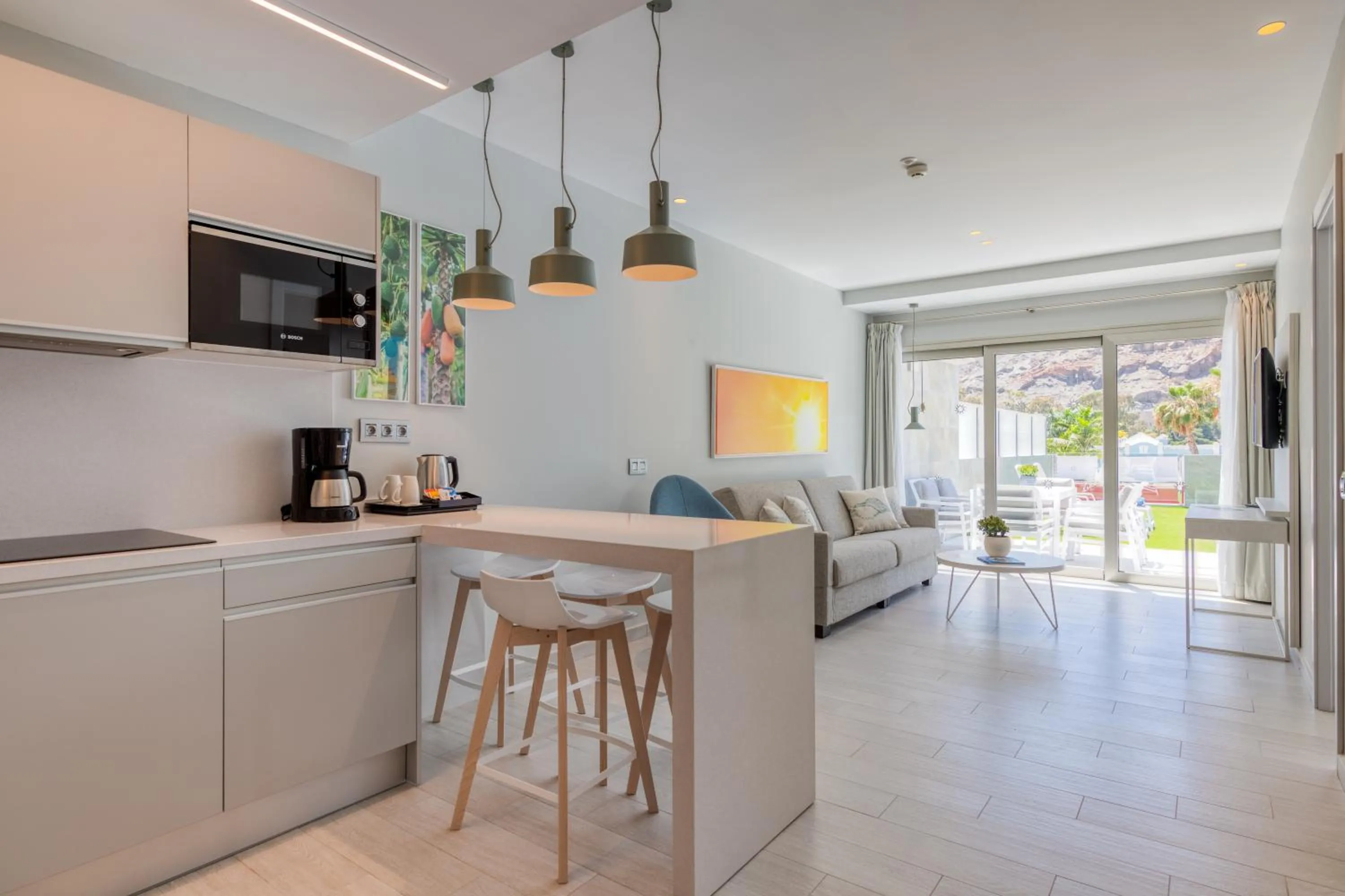 Kitchen or kitchenette in Cordial Mogán Solaz