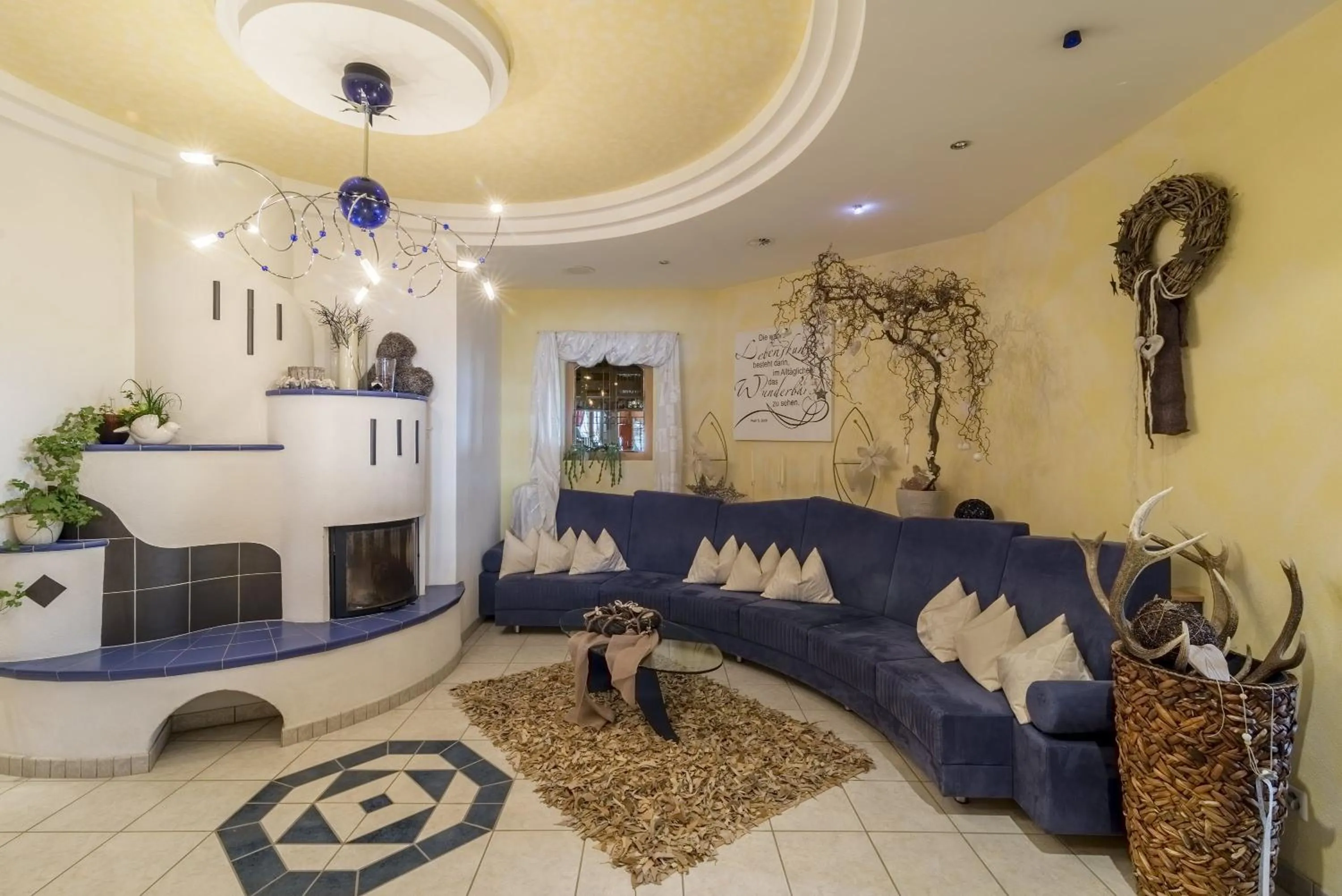 Lobby or reception in Hotel Garni Chasa Nova