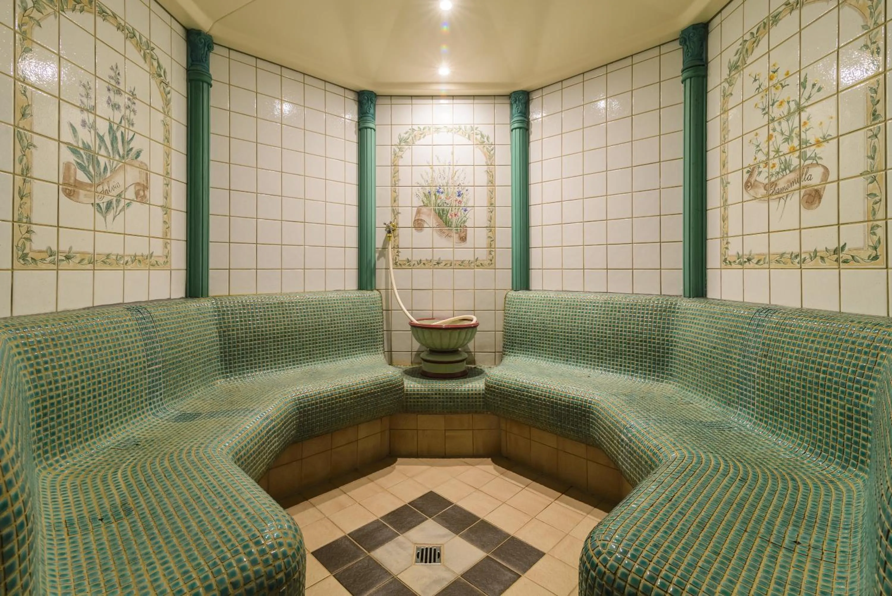 Steam room in Hotel Garni Chasa Nova