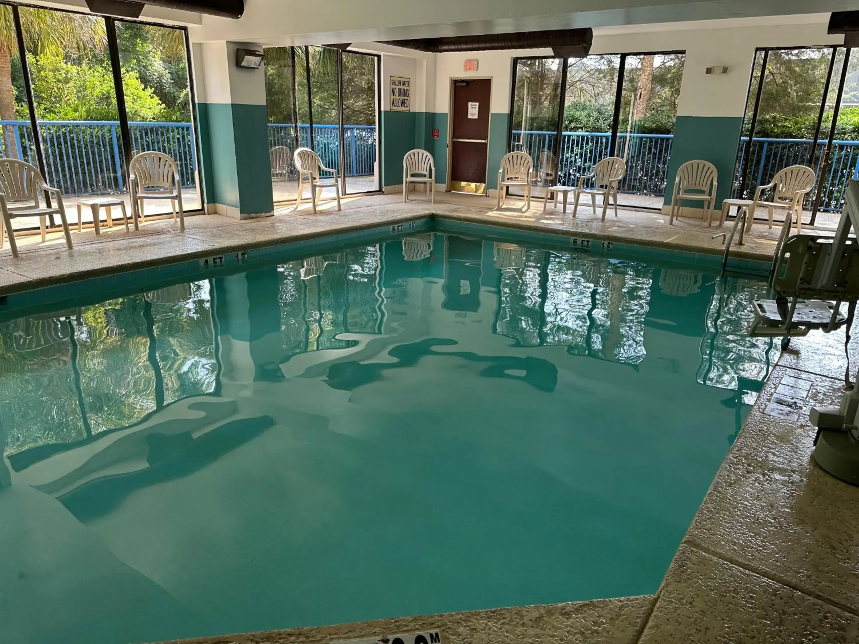Swimming pool in Country Inn & Suites by Radisson, Murrells Inlet, SC Swimming pool in Country Inn & Suites by Radisson, Murrells Inlet, SC