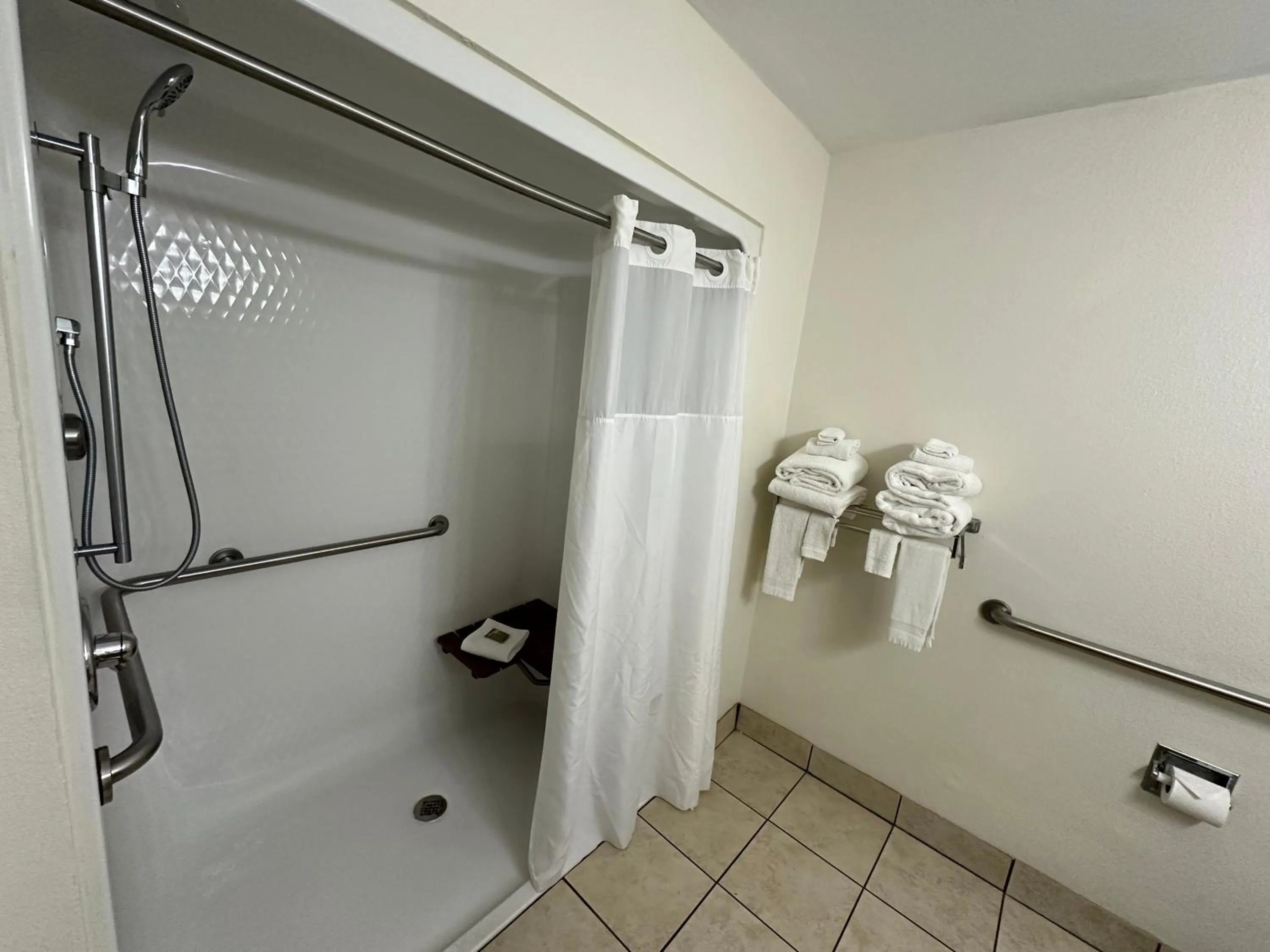 Shower in Country Inn & Suites by Radisson, Murrells Inlet, SC