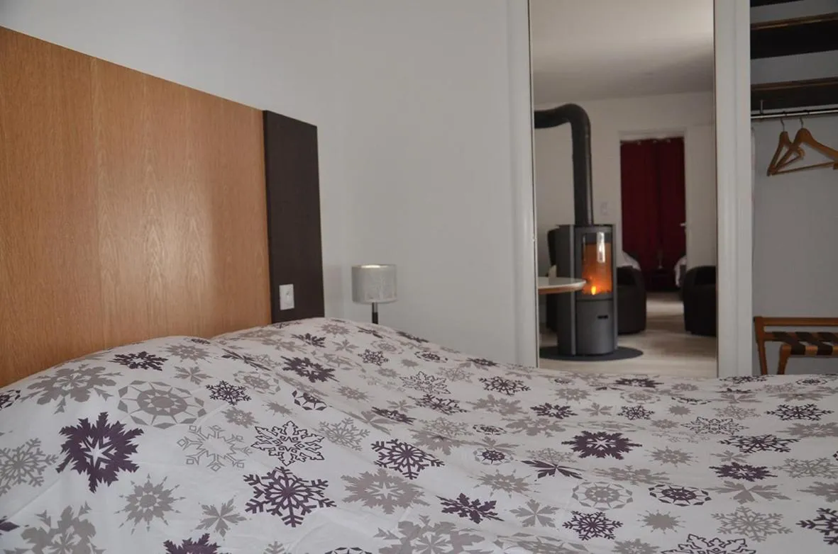 Bed in Lodge Hotel Les Rousses