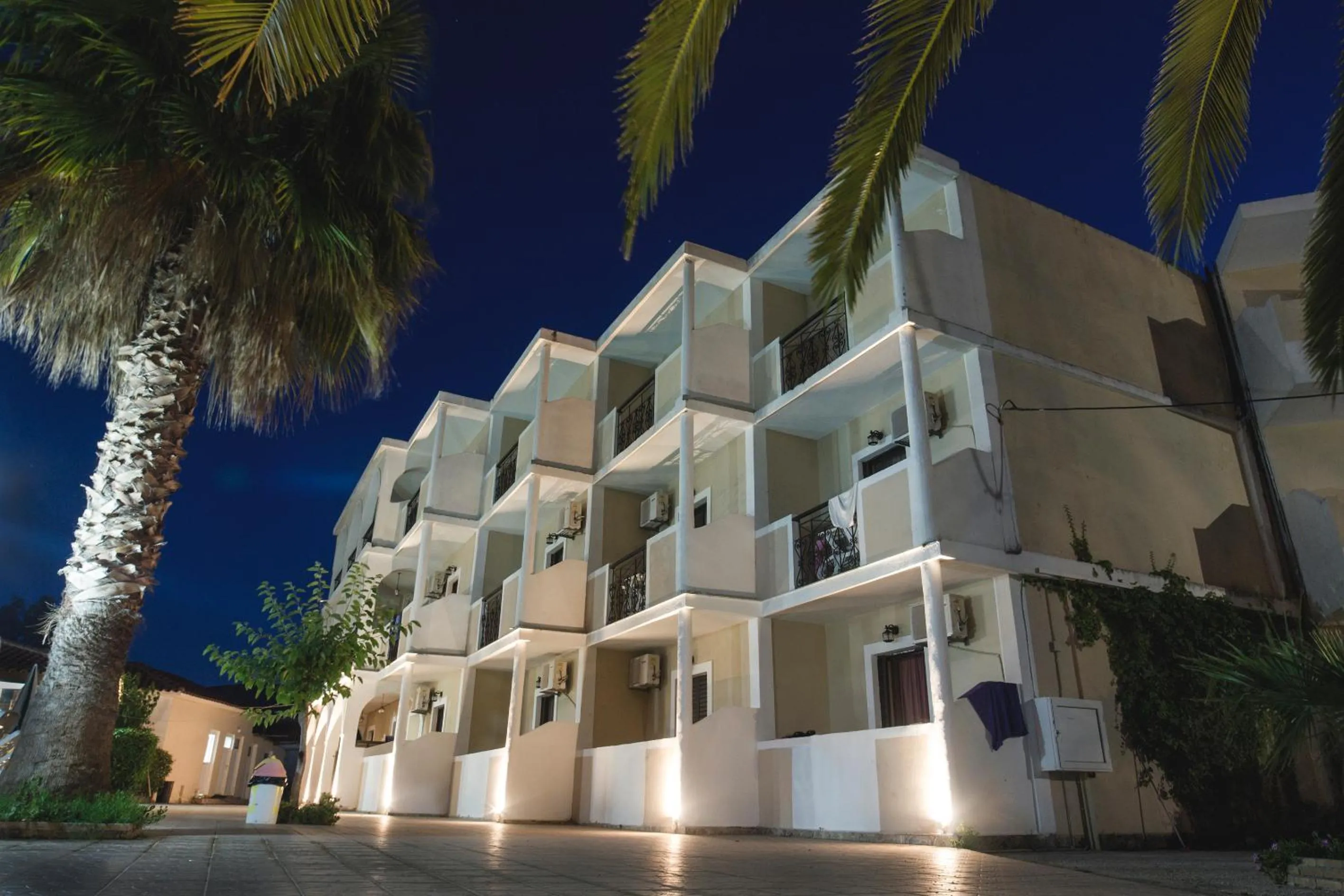 Facade/entrance in Prokopis Studios