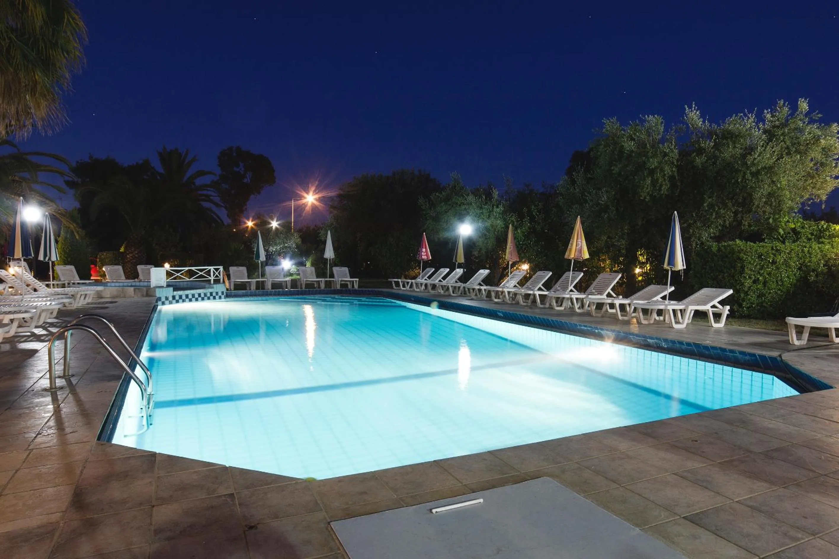 Swimming pool in Prokopis Studios
