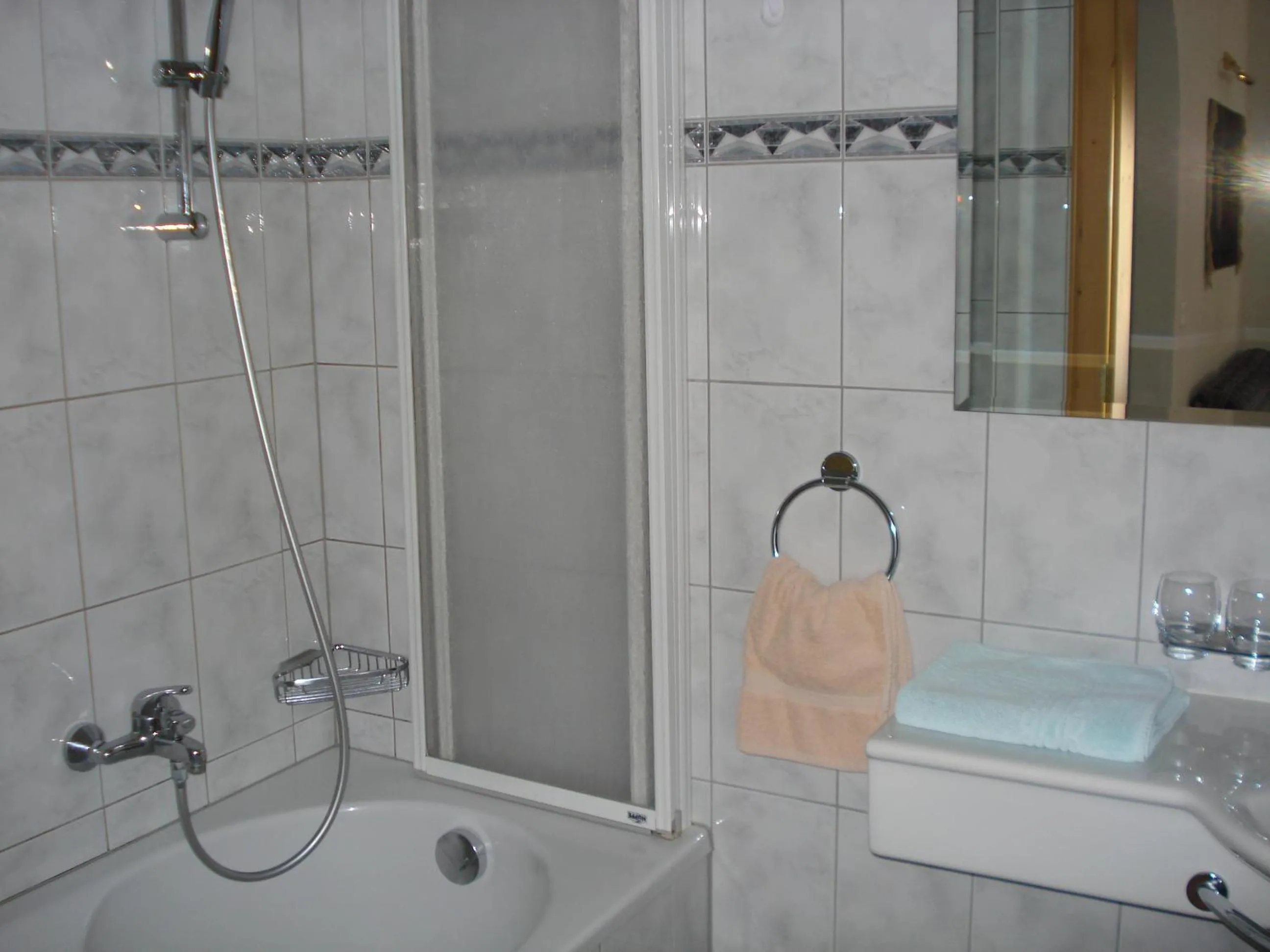 Shower in Chasa Valetta
