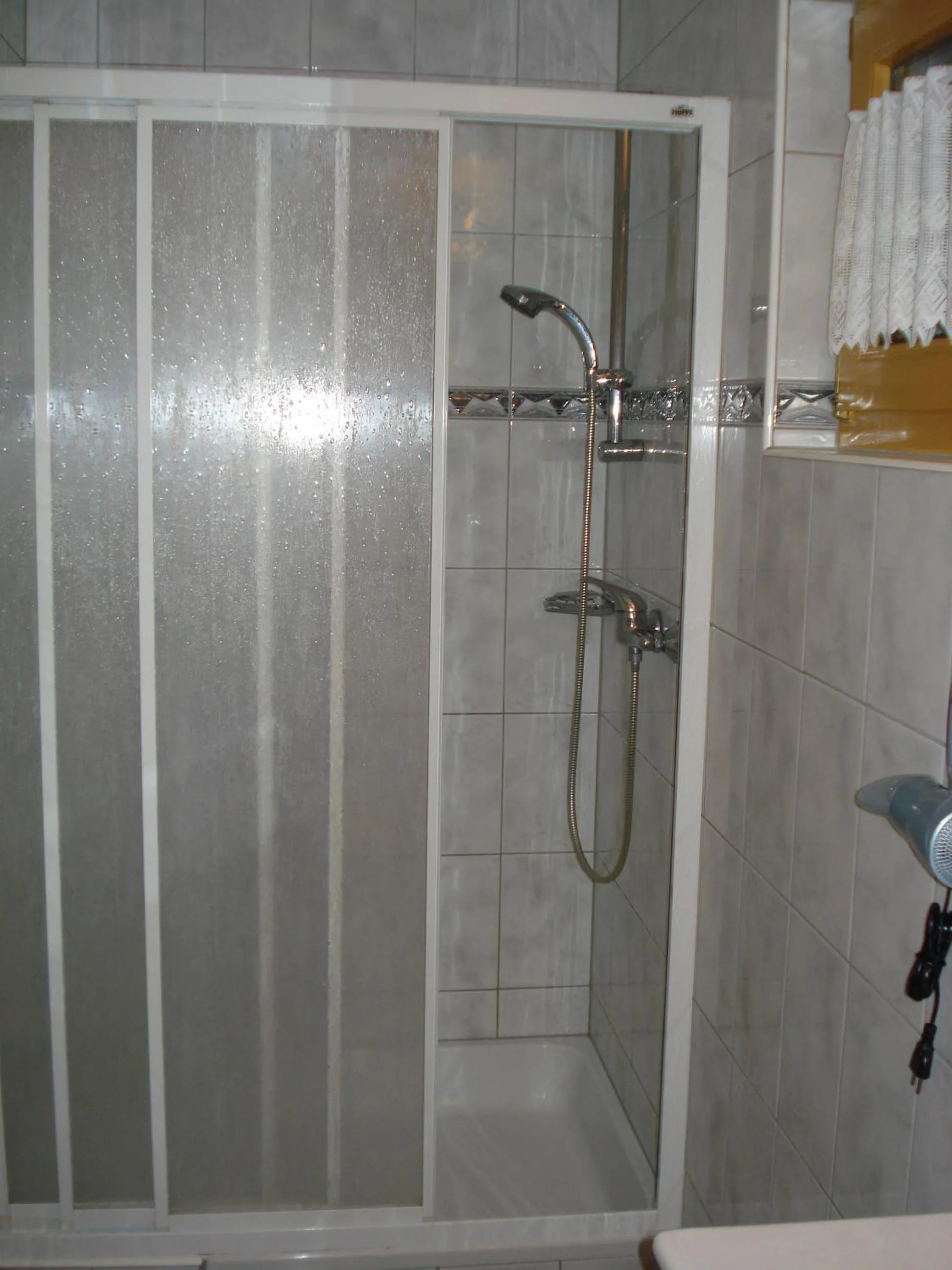 Shower in Chasa Valetta