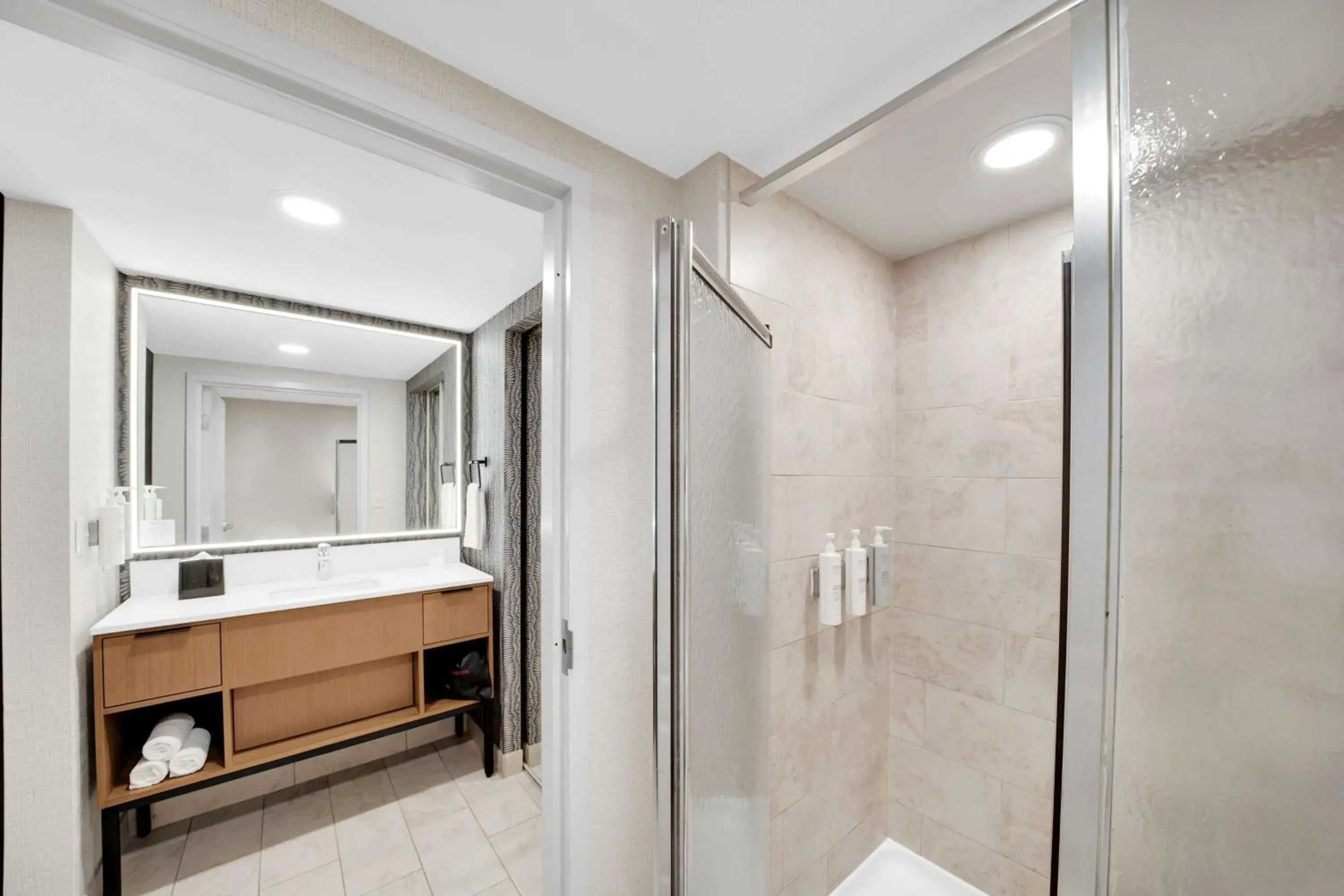 Bathroom in Homewood Suites by Hilton Toronto-Markham Bathroom in Homewood Suites by Hilton Toronto-Markham