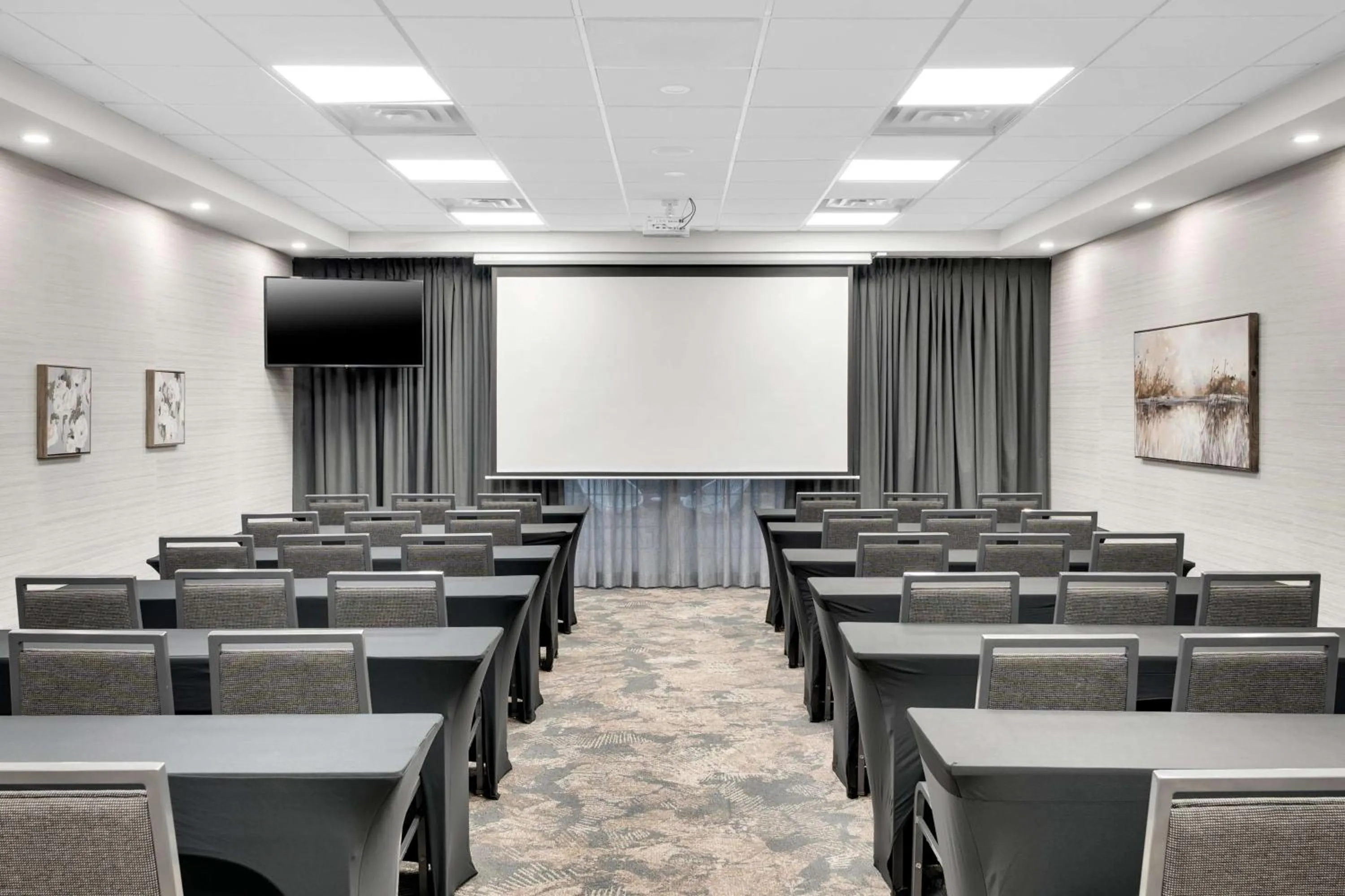 Meeting/conference room in Homewood Suites by Hilton Toronto-Markham