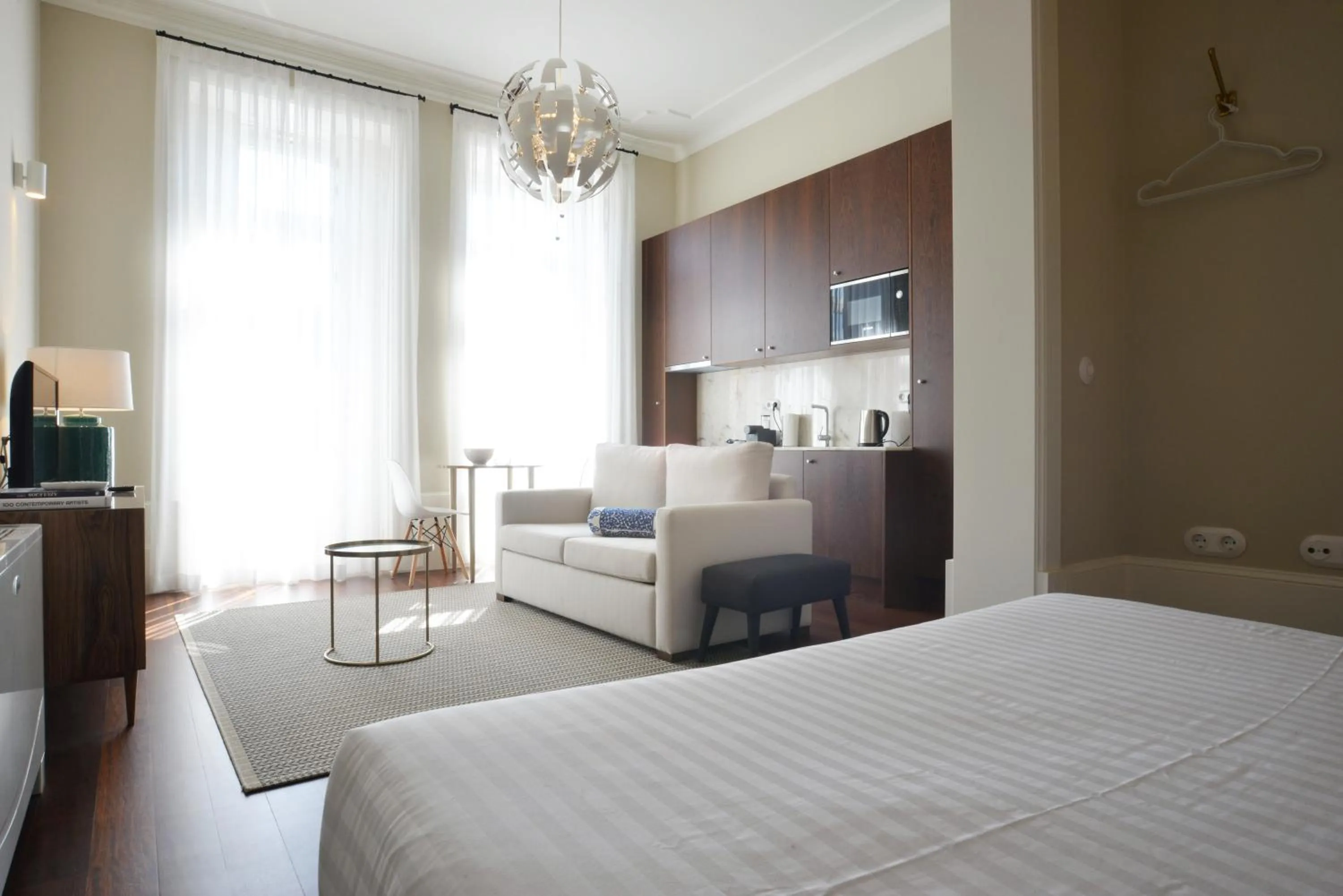 Bed in YOUROPO - Market