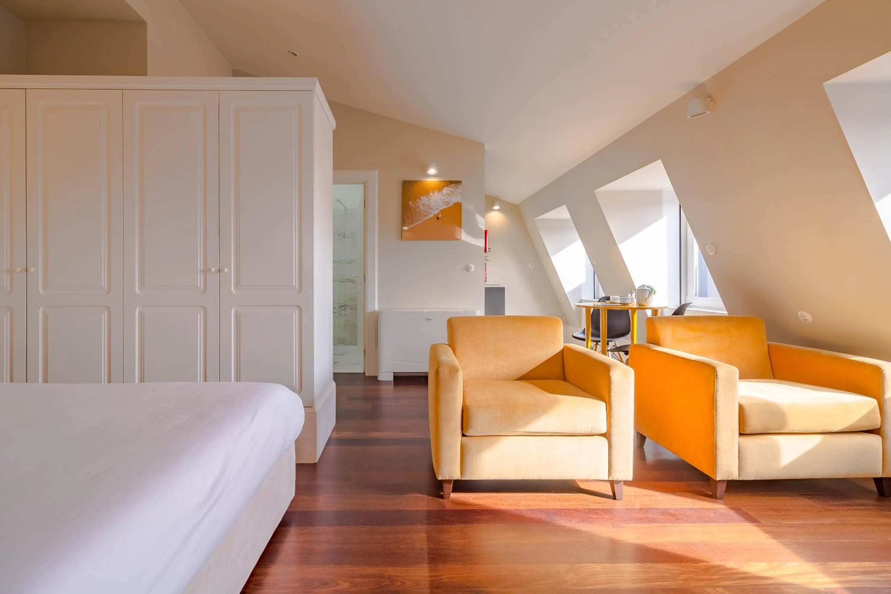 Bed in YOUROPO - Market