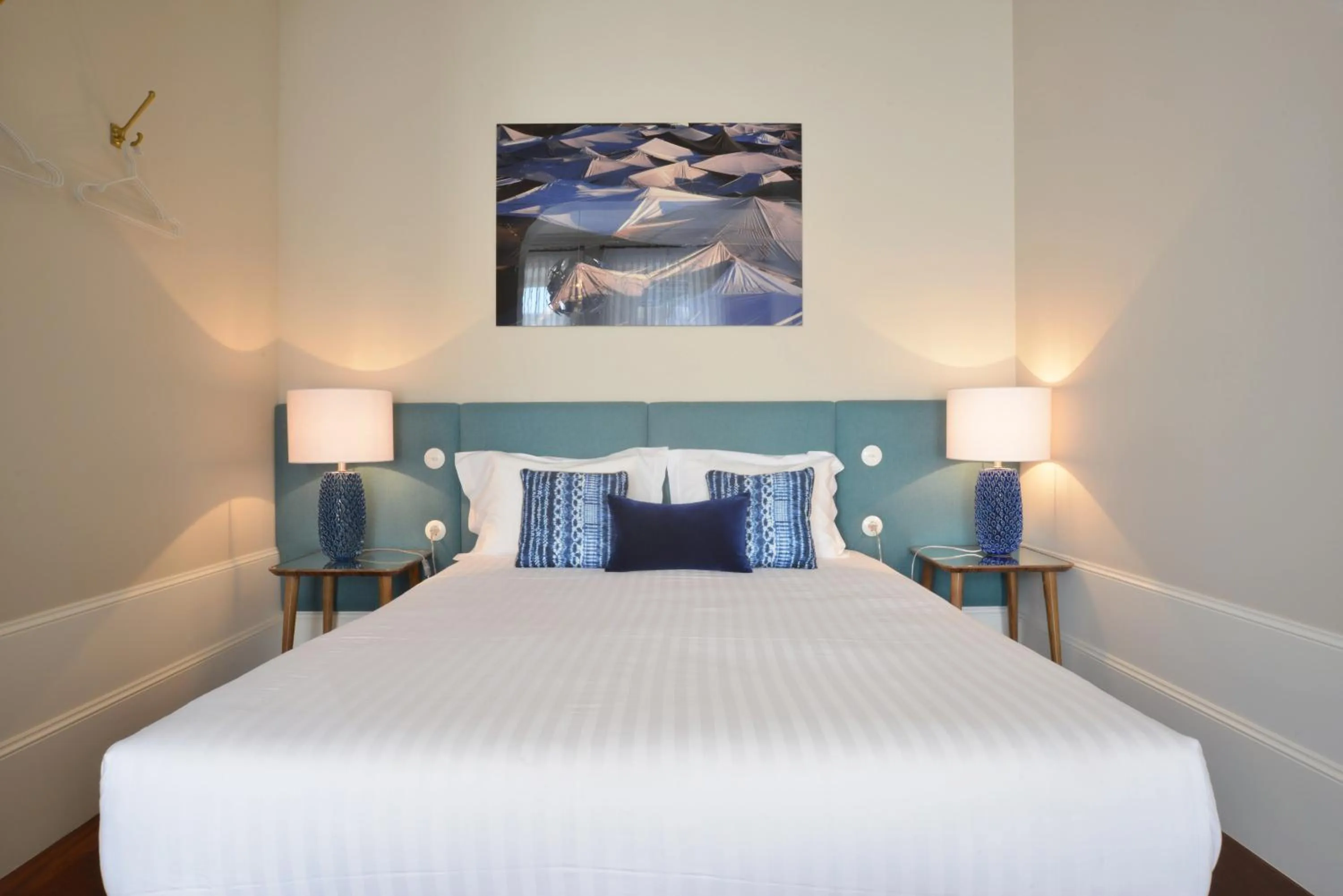 Bed in YOUROPO - Market