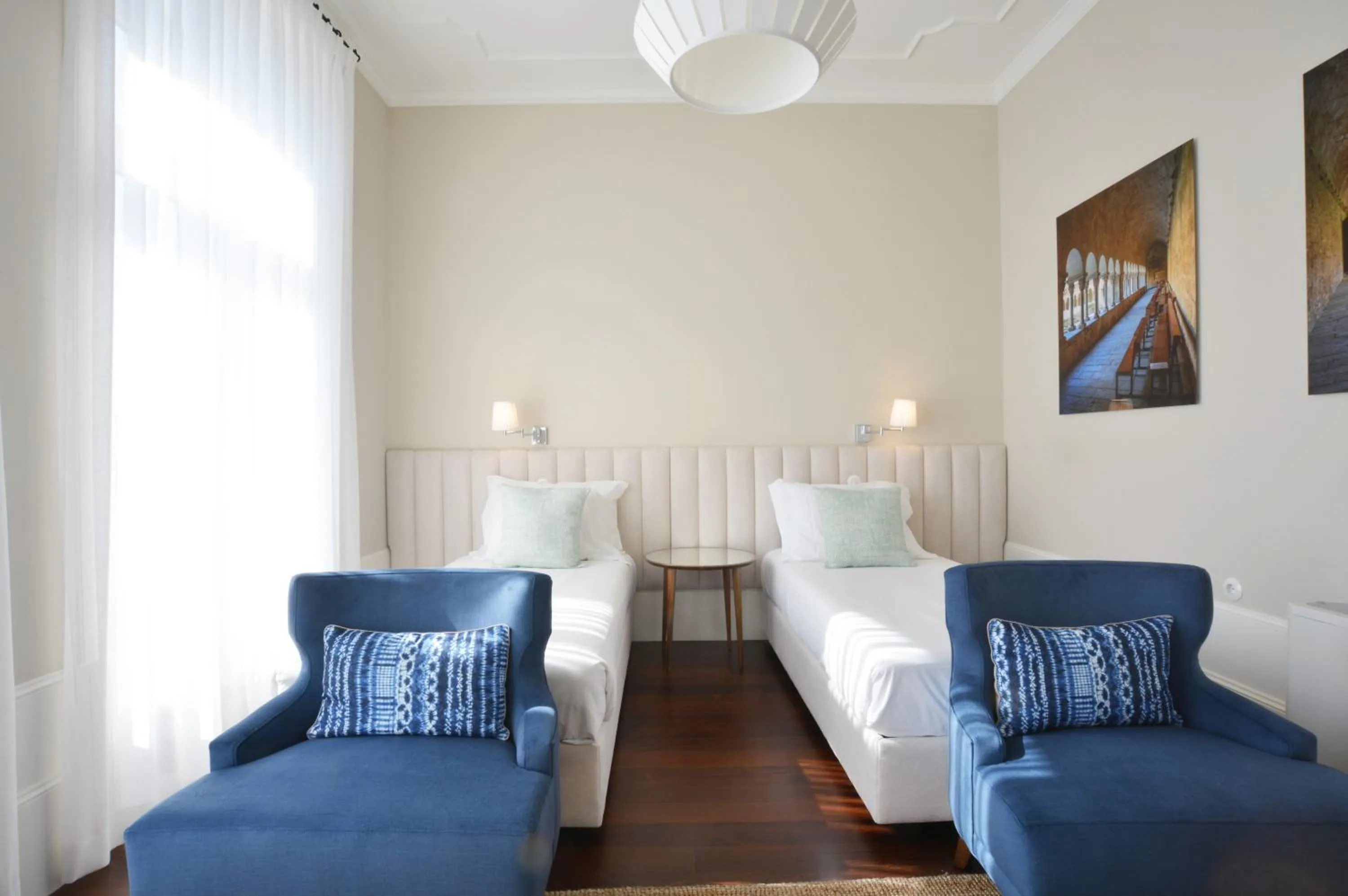 Bed in YOUROPO - Market