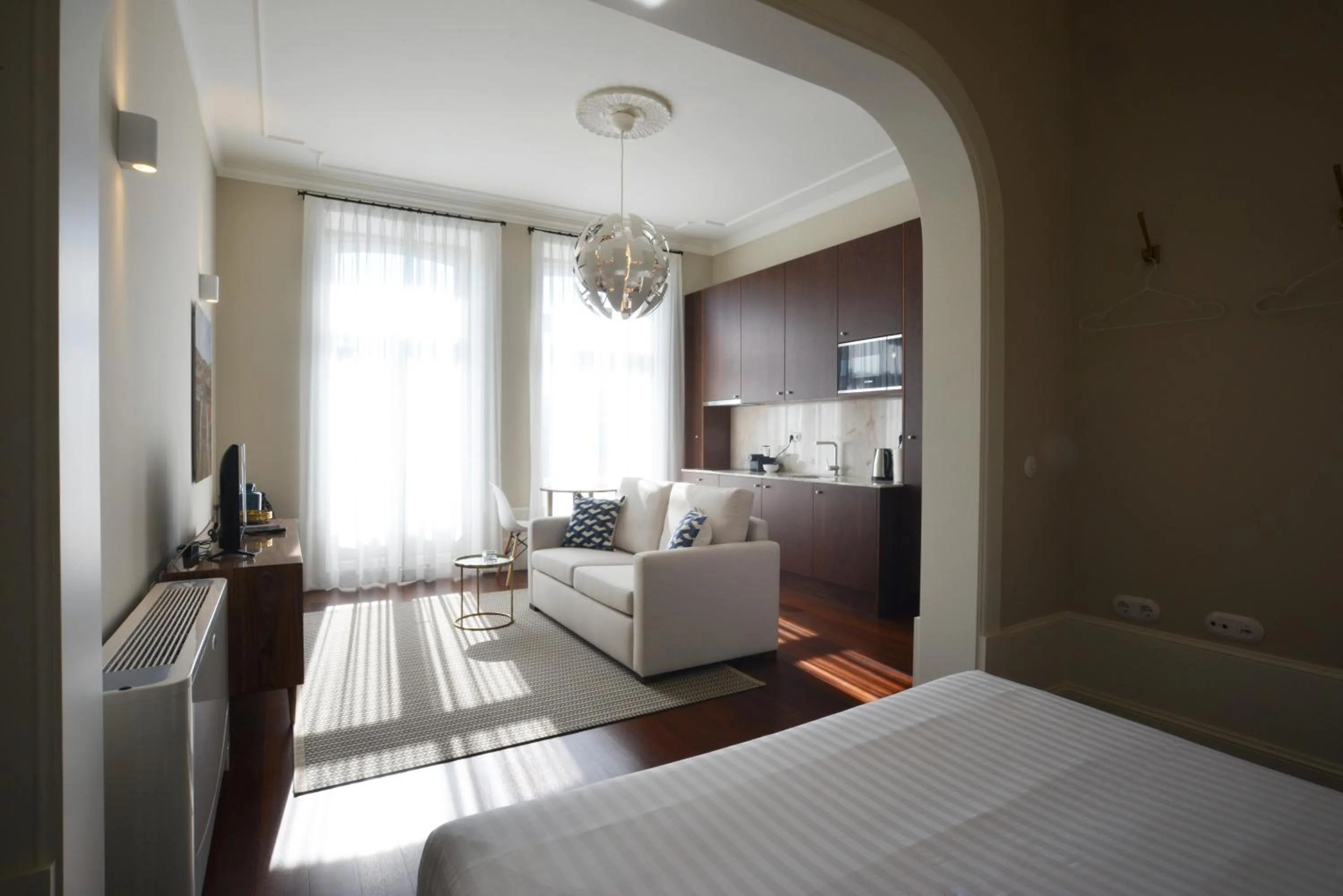 Bed in YOUROPO - Market