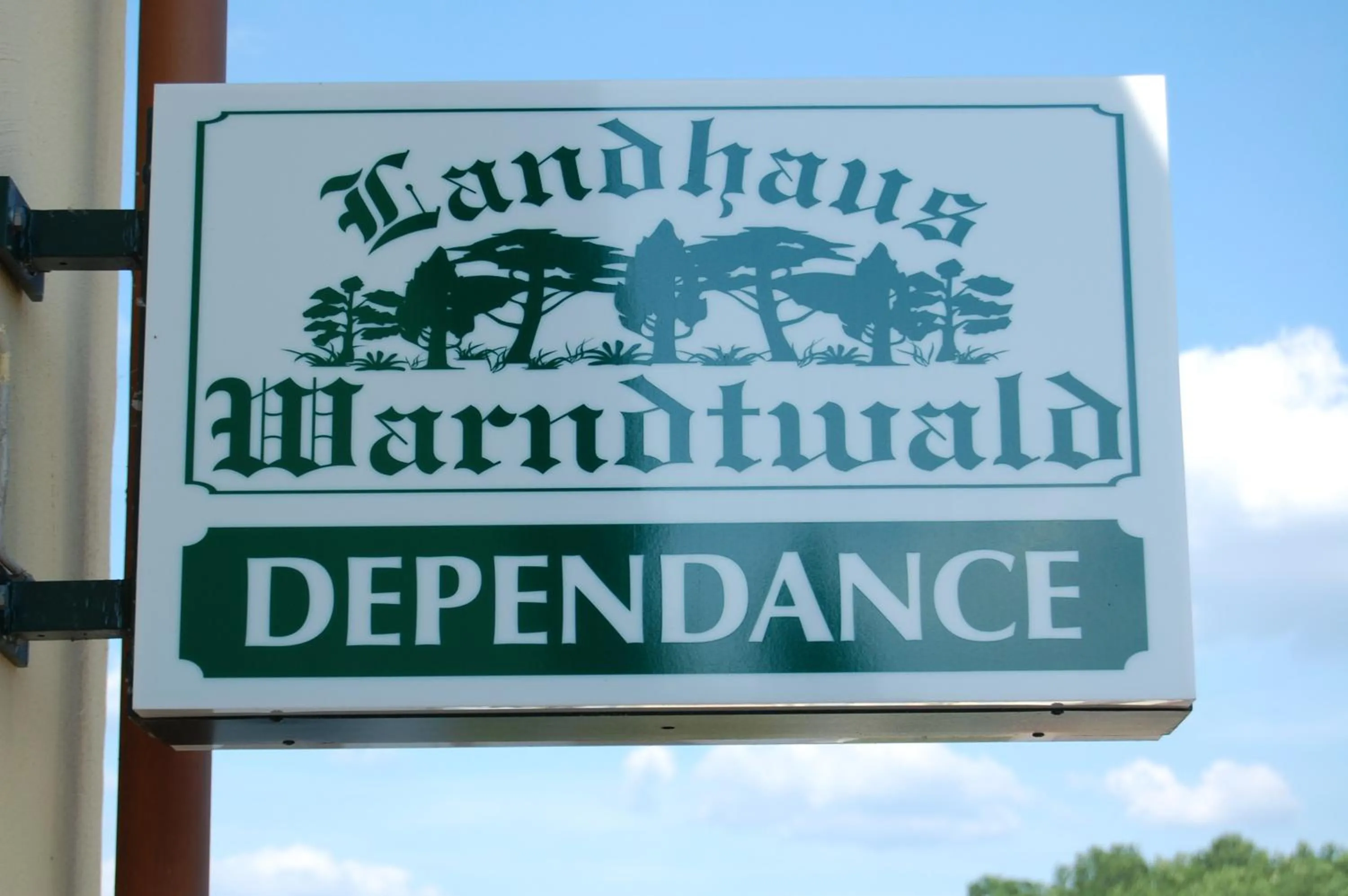 Property logo or sign in Landhaus Warndtwald Dependance