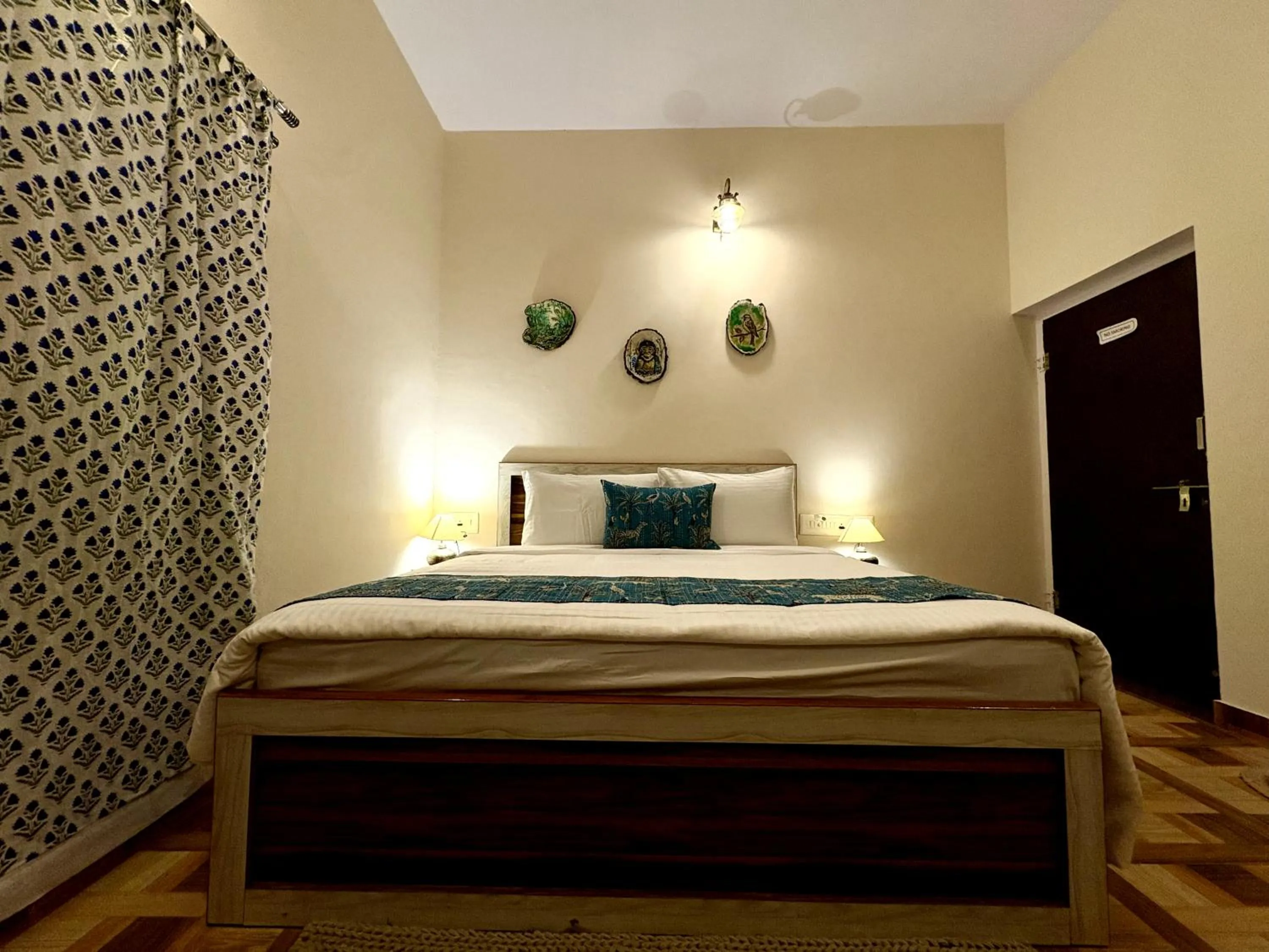 Deluxe Double Room - single occupancy in Paridhi Niwas, Ranthambore- near Tiger Safari Zones 1-5