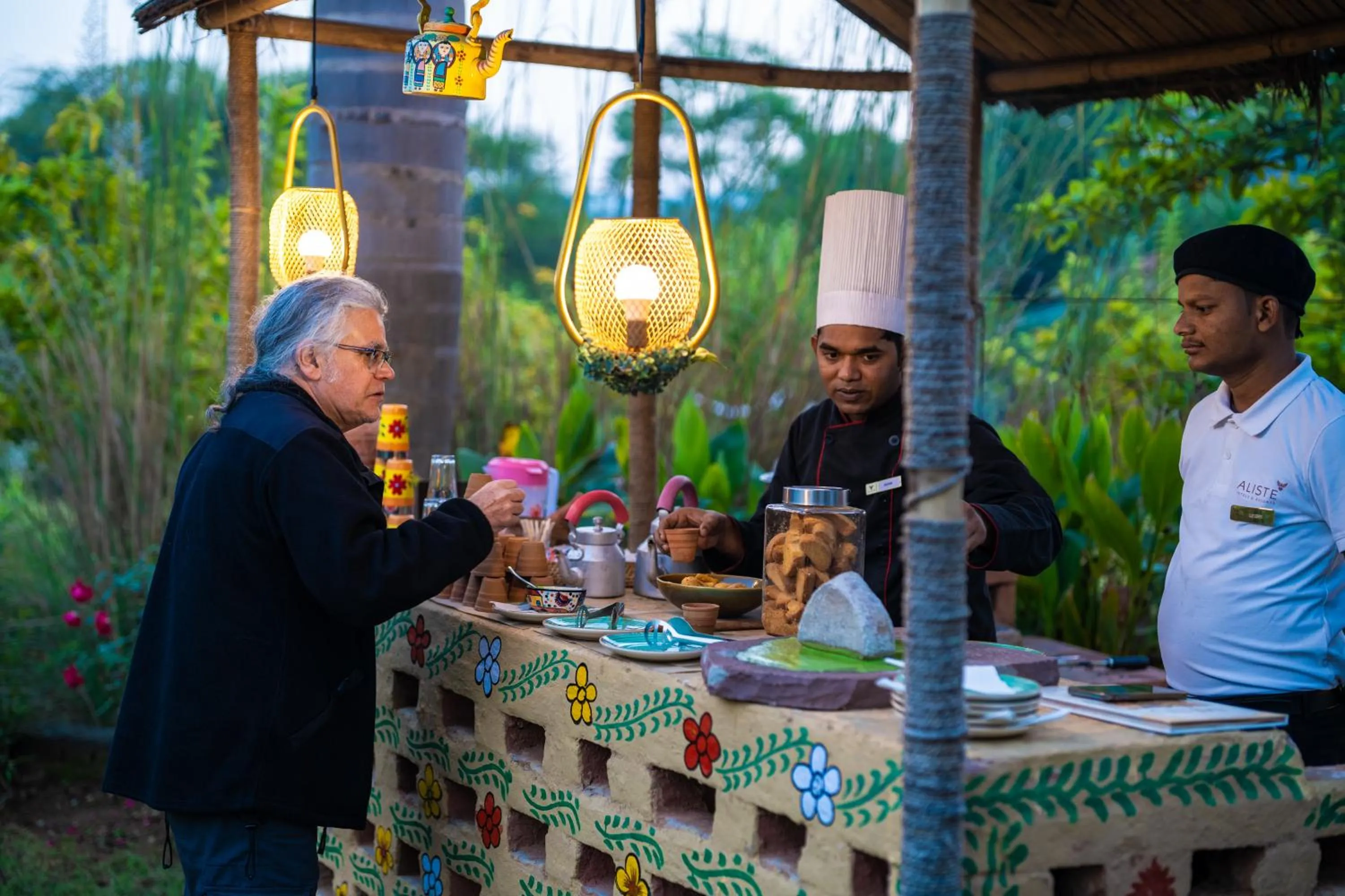 Restaurant/places to eat in Paridhi Niwas, Ranthambore- near Tiger Safari Zones 1-5