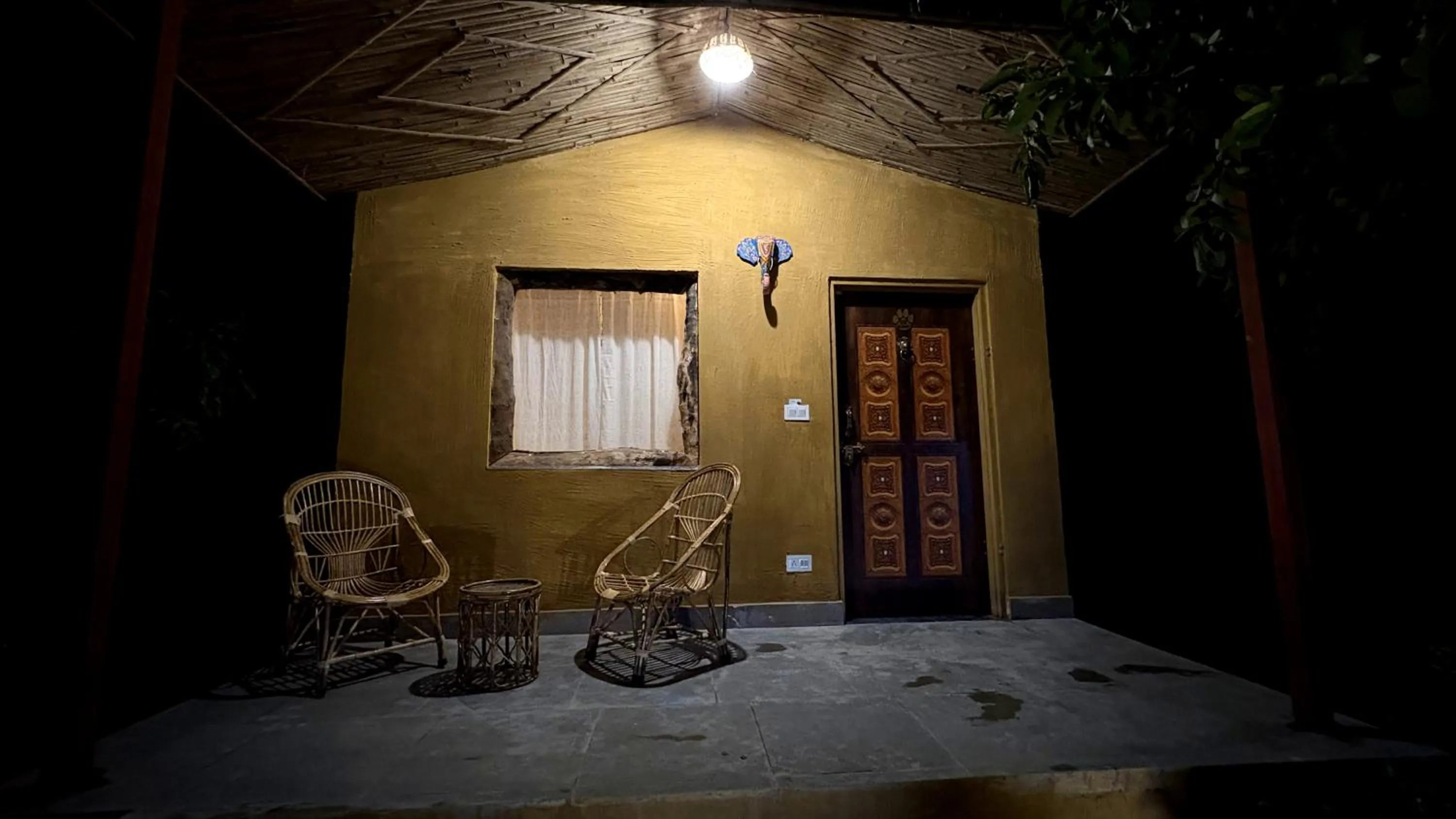 Seating area in Paridhi Niwas, Ranthambore- near Tiger Safari Zones 1-5