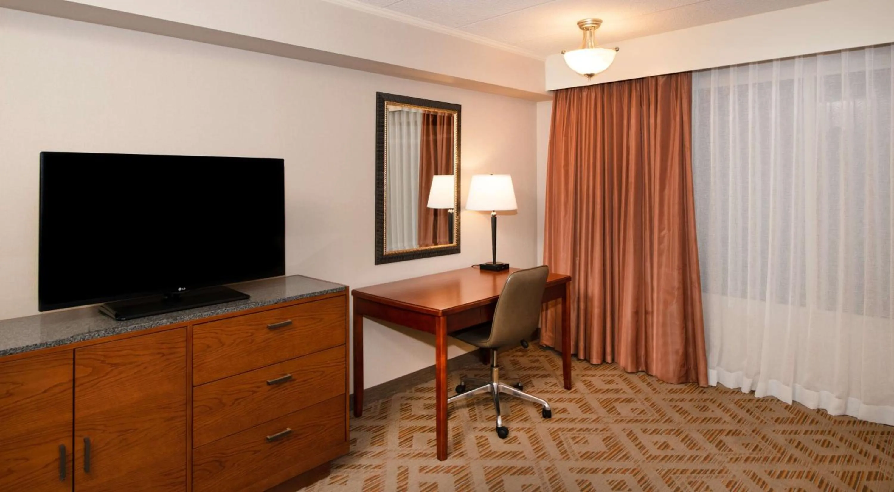 King Suite - Disability Access/Hearing Impaired - Non-Smoking in DoubleTree Suites by Hilton Hotel Philadelphia West