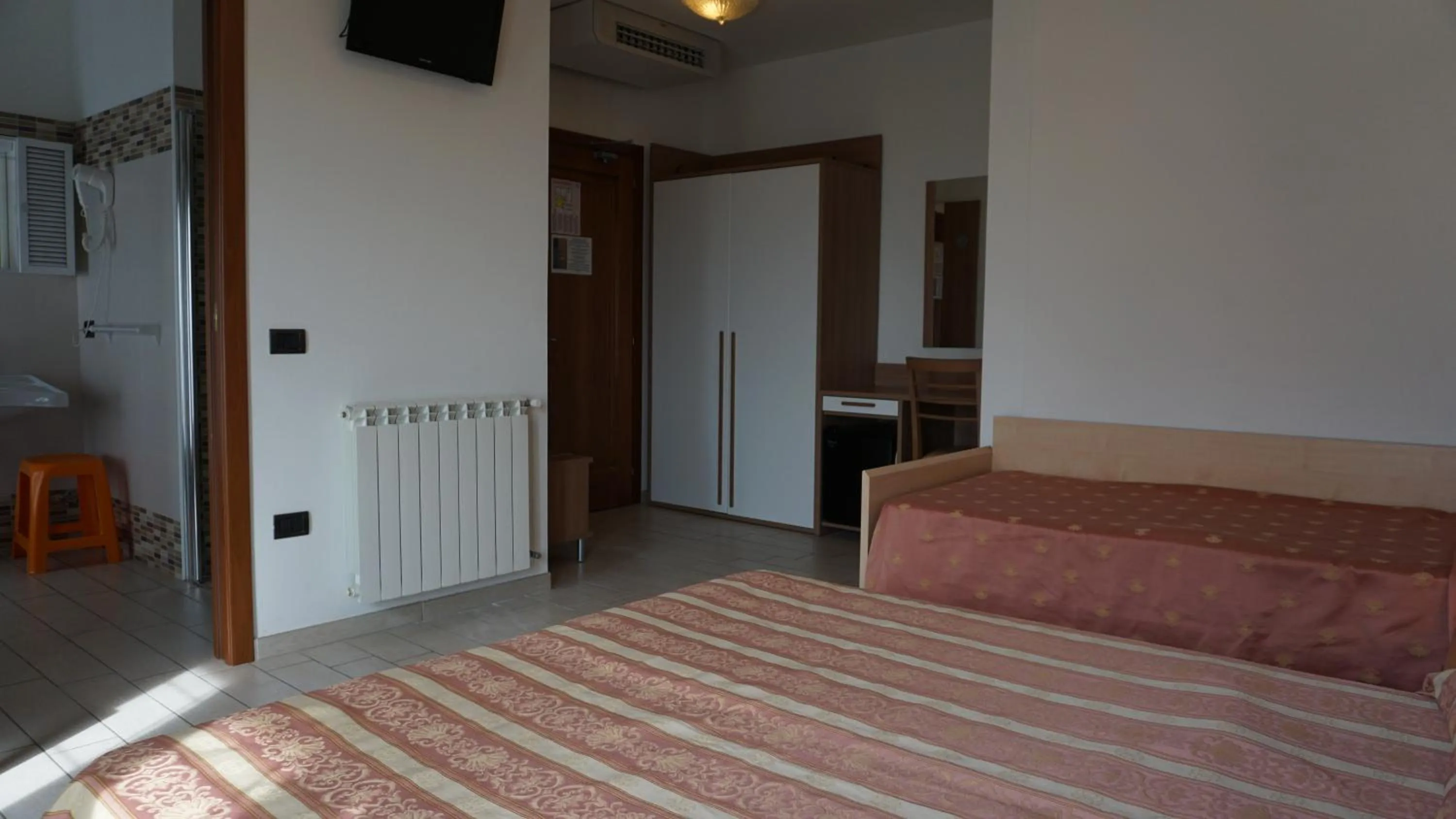 Bed in Hotel Ideal Sottomarina