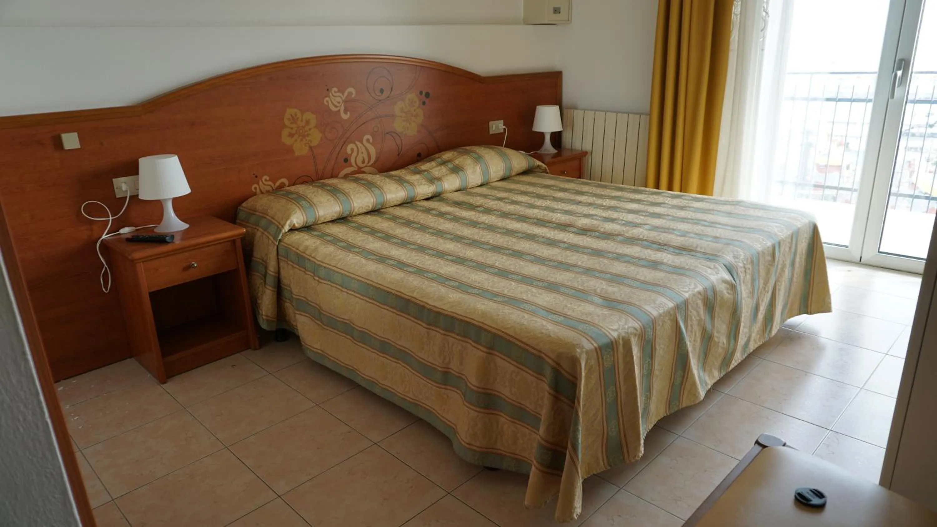 Bed in Hotel Ideal Sottomarina