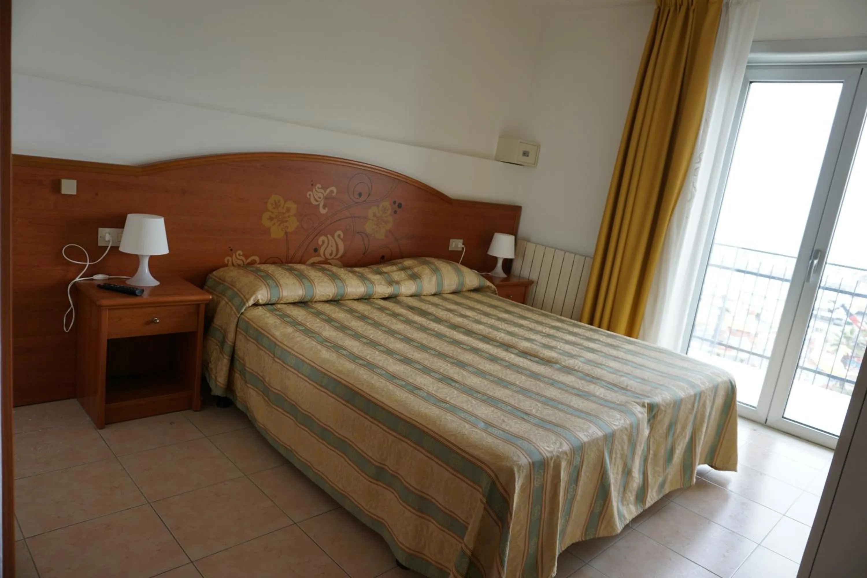 Bed in Hotel Ideal Sottomarina