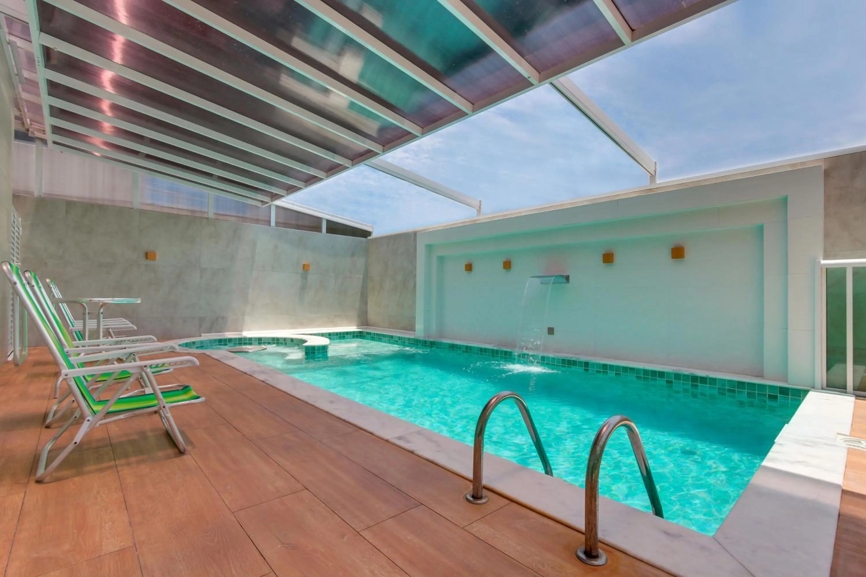 Swimming pool in Flat Gean Guilherme - Canasvieiras