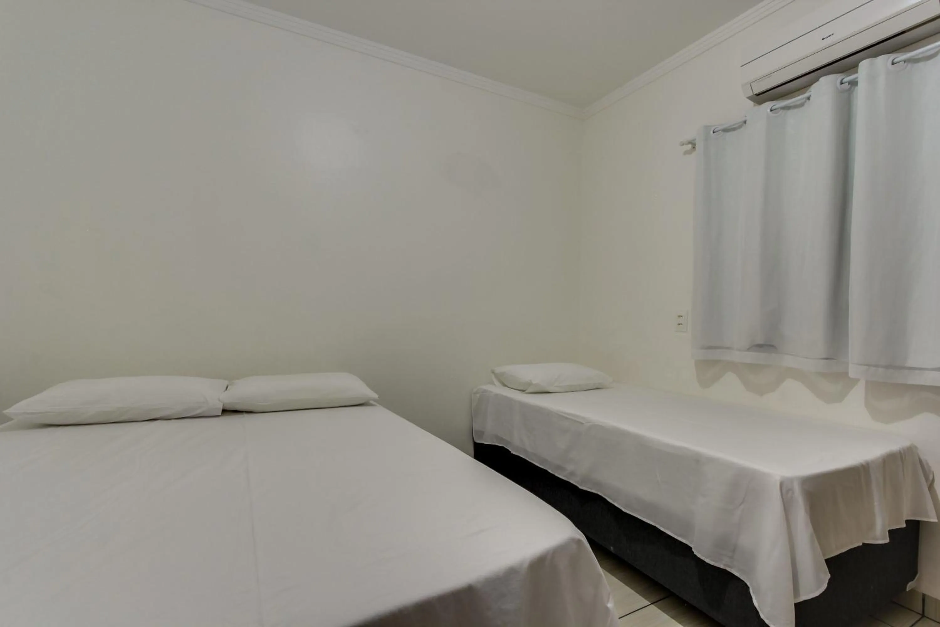 Bedroom, Bed in Flat Gean Guilherme - Canasvieiras