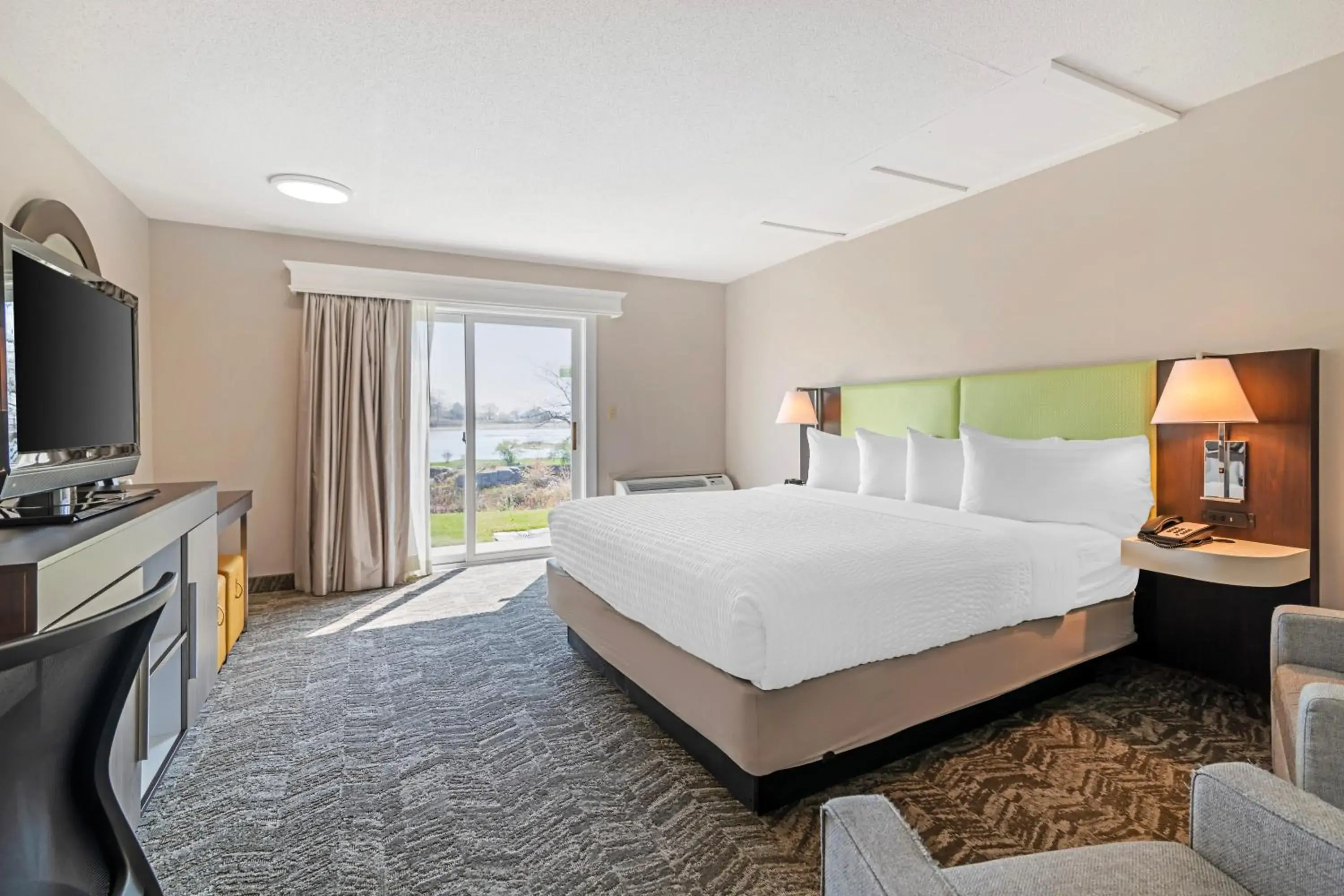 King Room with Water View - Non-Smoking in Ogunquit River Inn & Suites King Room with Water View - Non-Smoking in Ogunquit River Inn & Suites