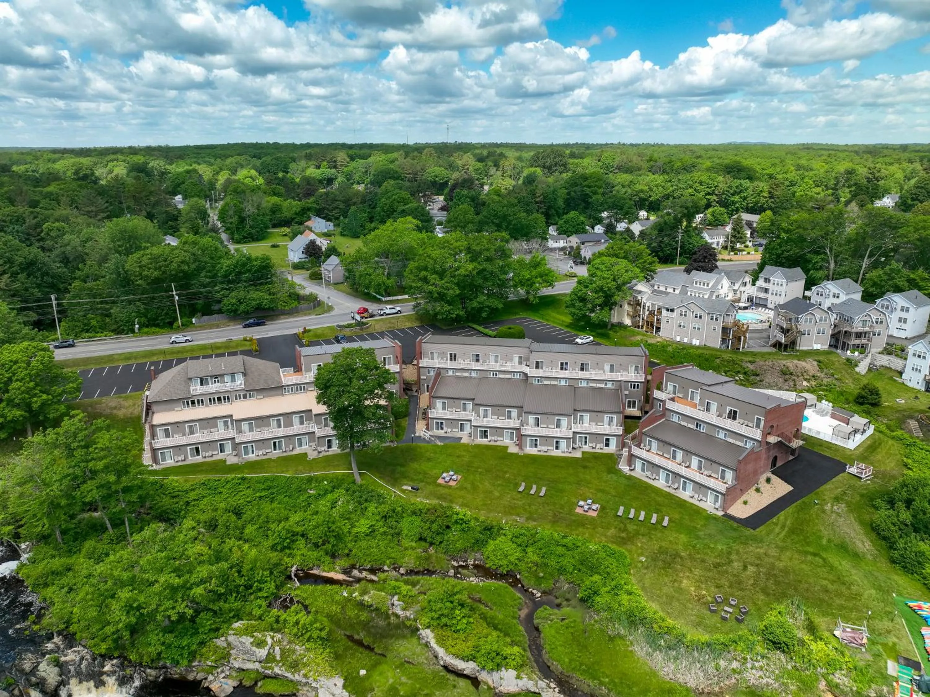 Property building in Ogunquit River Inn & Suites