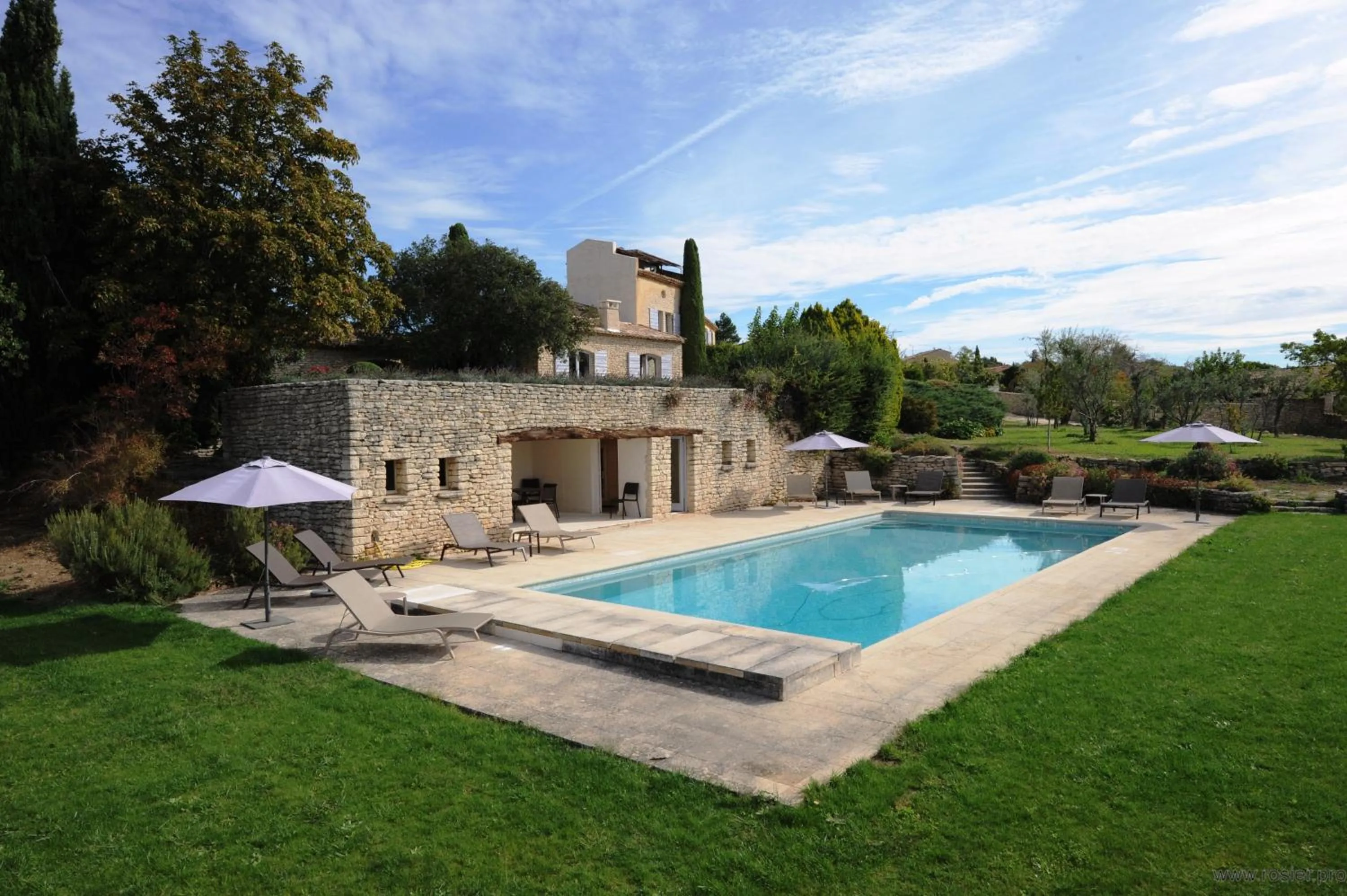 Swimming pool in Domaine de l'Enclos