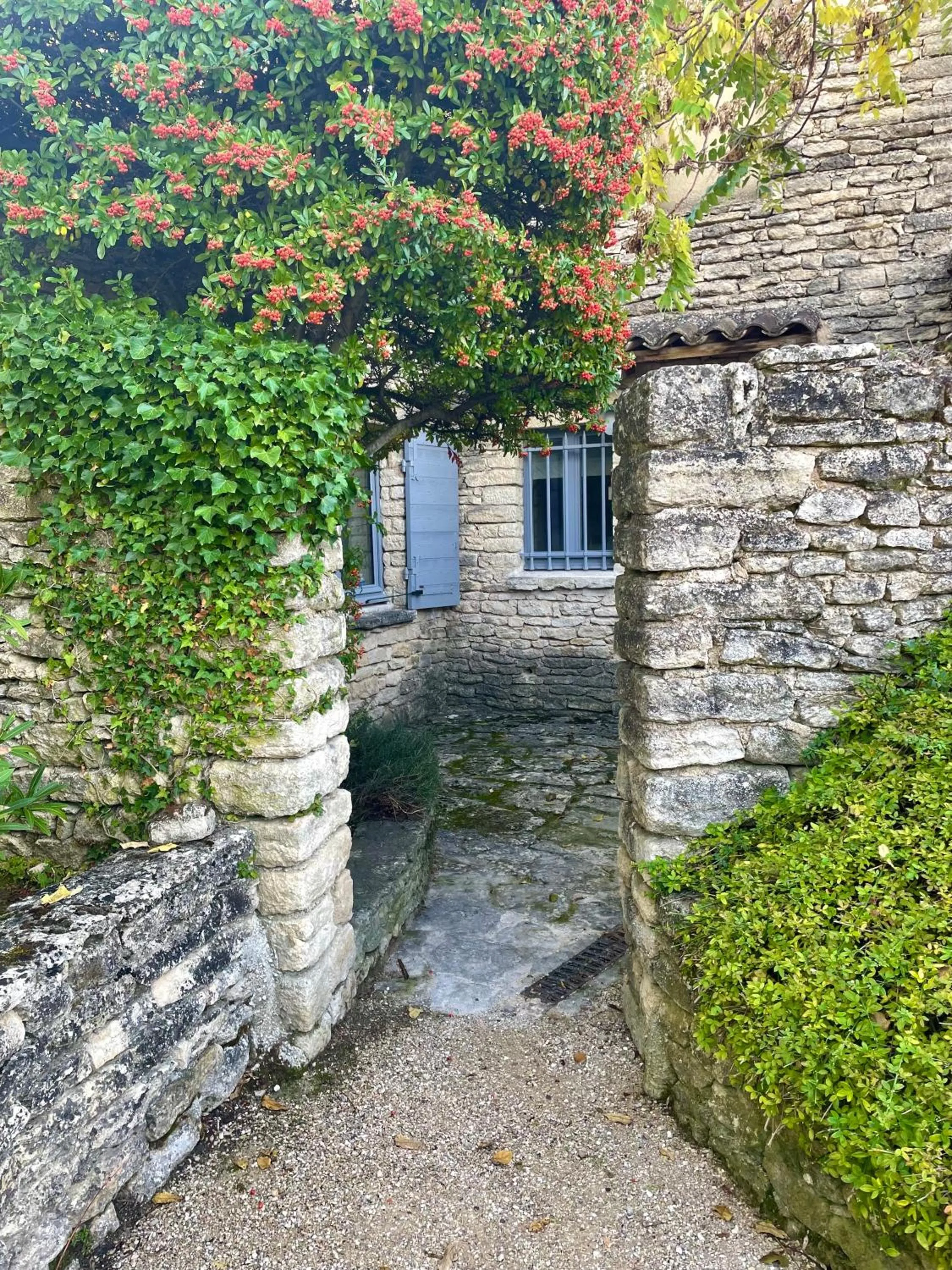 Facade/entrance in Domaine de l'Enclos